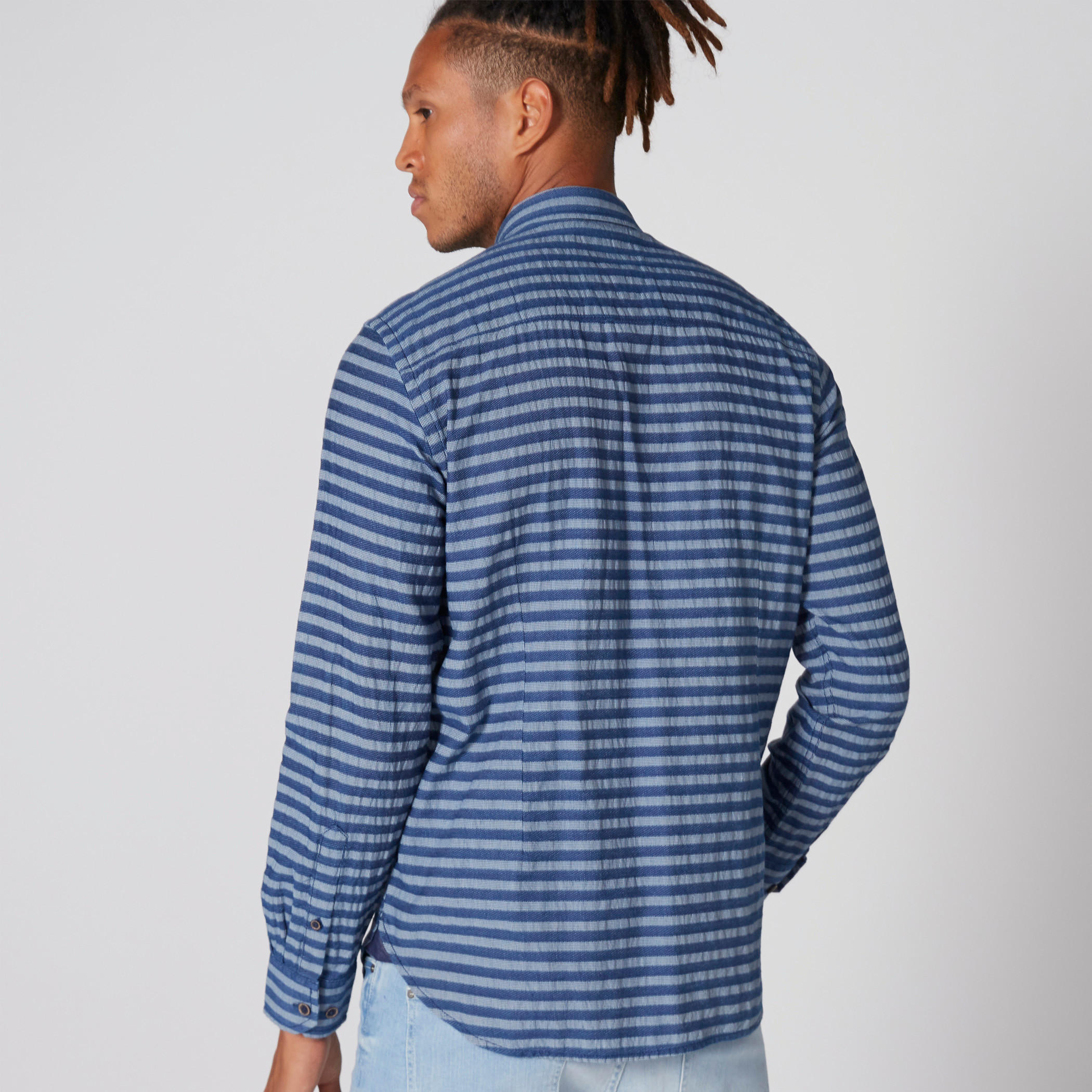 قميص مقلّم بأكمام طويلة وأزرار-men-clothing-shirts-image-2