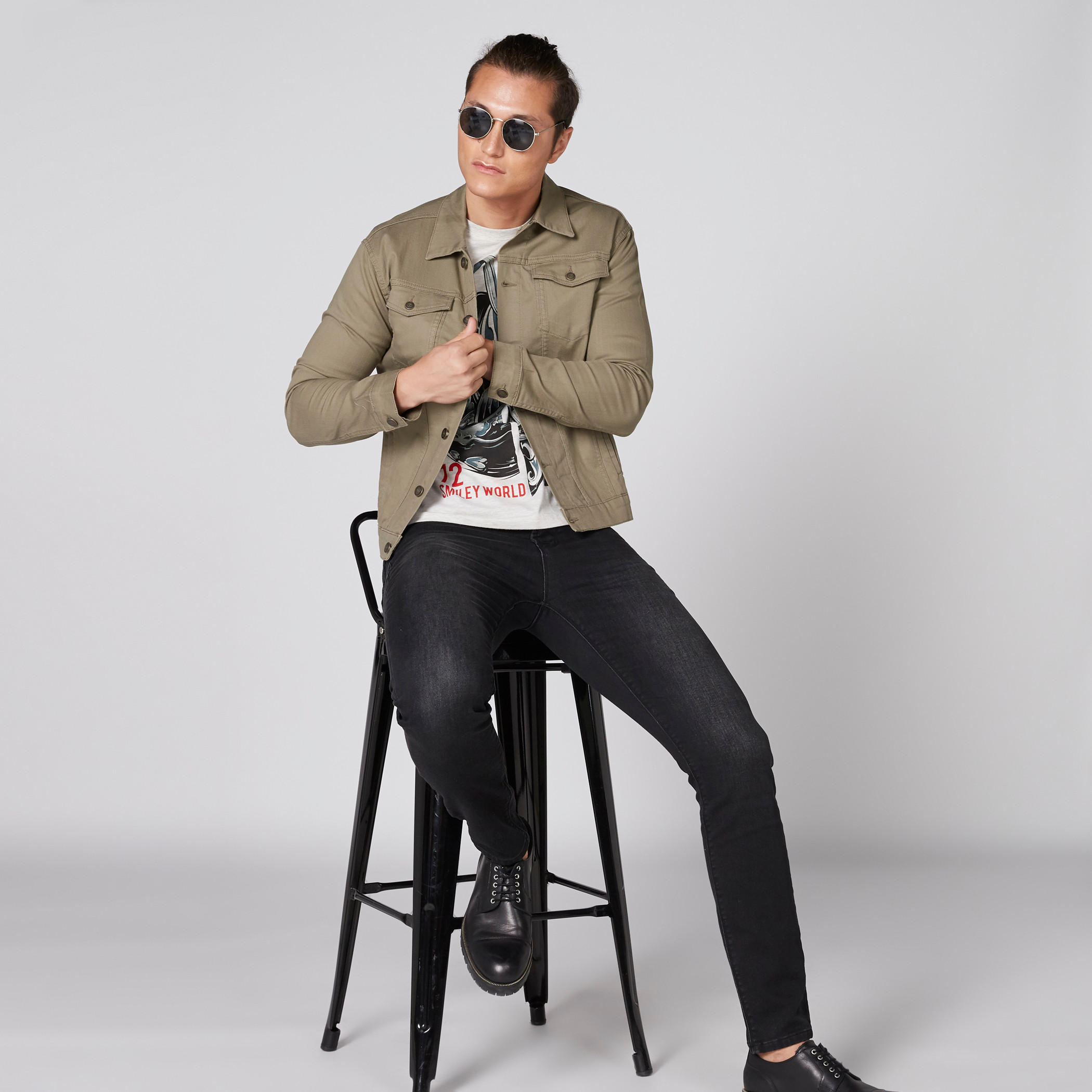 Denim Jacket with Long Sleeves and Complete Placket-men-clothing-jacketsandblazers-jackets-image-3