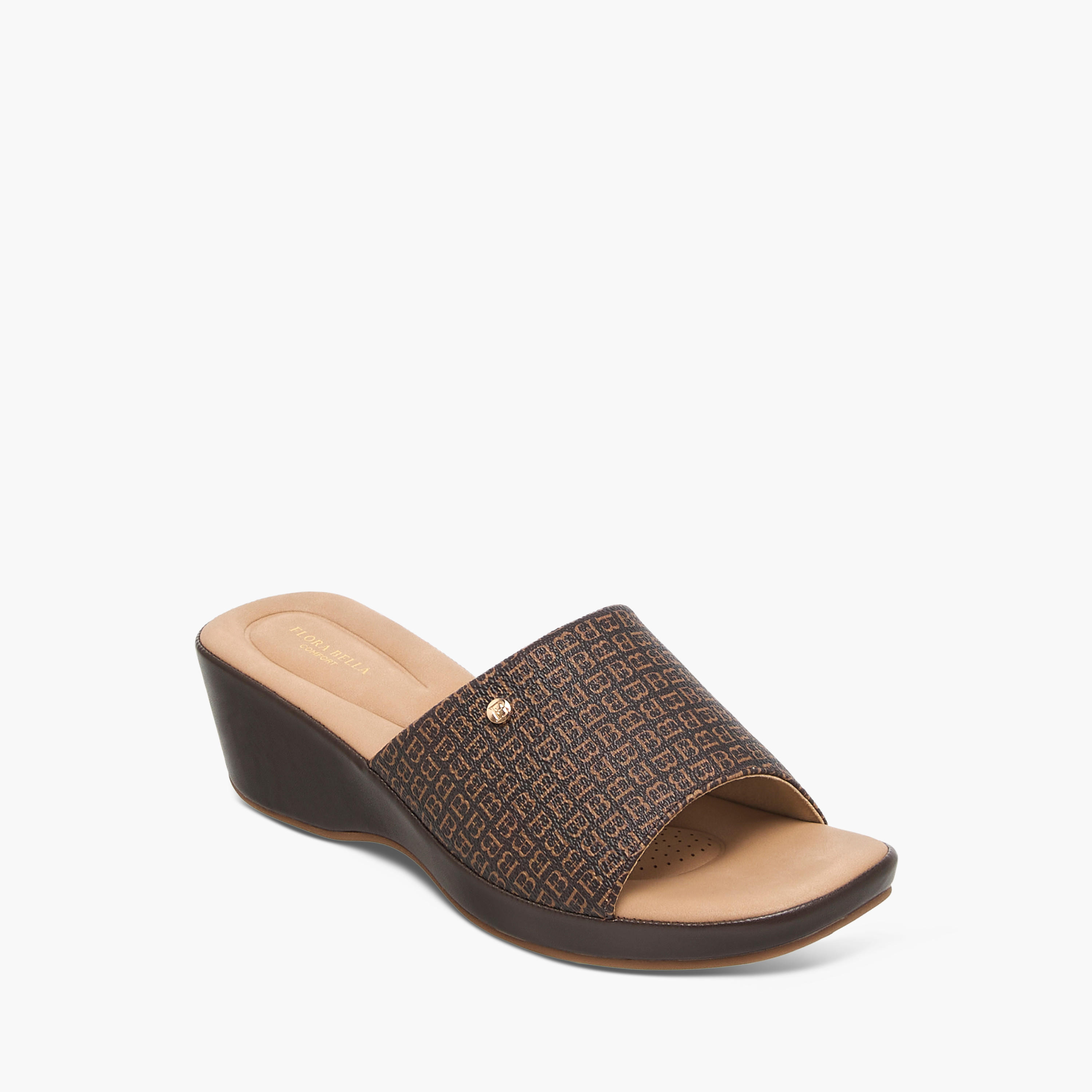 صندل سهل الارتداء بكعب ويدج وطبعات مونوجرام من فلورا بيلا-women-shoes-sandals-heeled-image-2