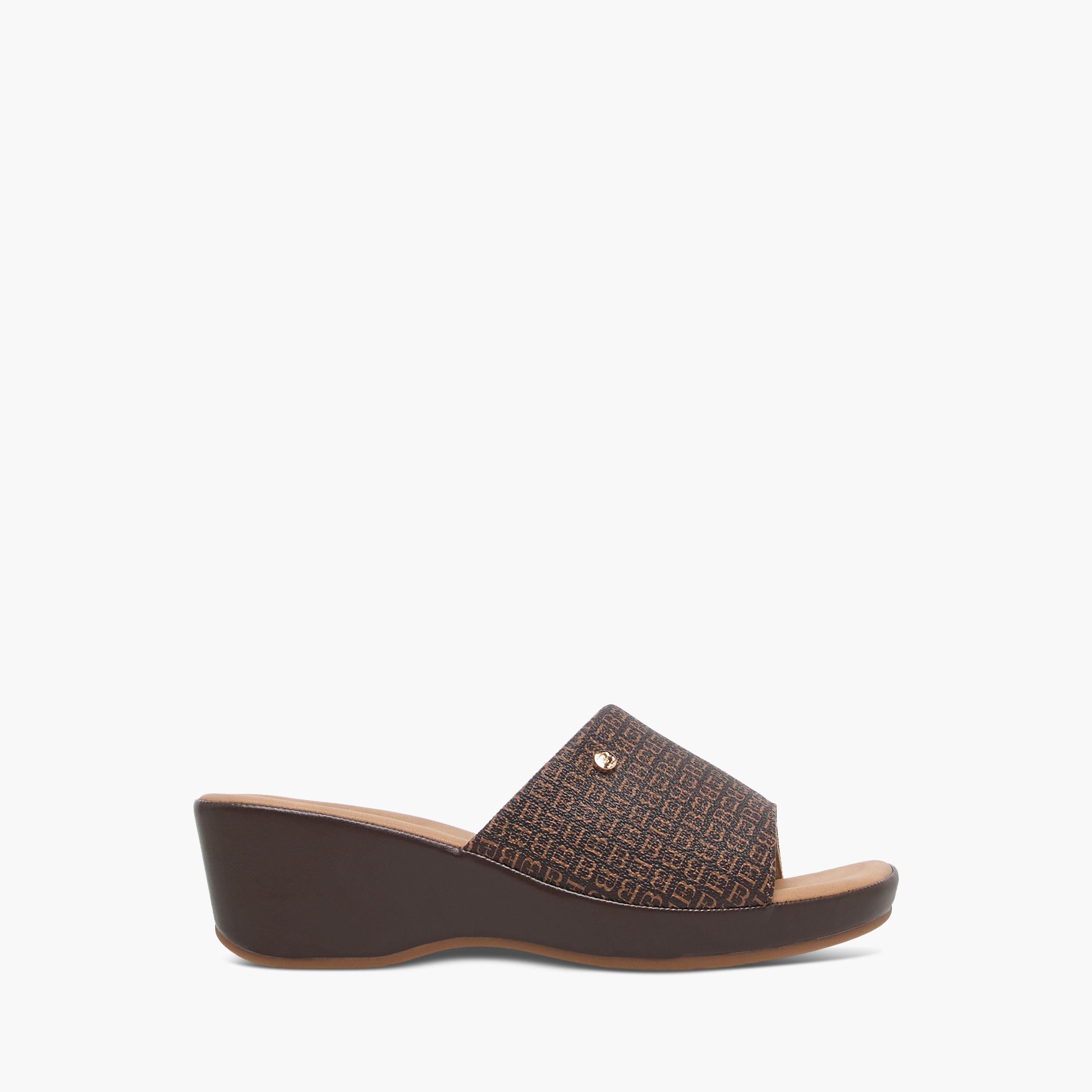 صندل سهل الارتداء بكعب ويدج وطبعات مونوجرام من فلورا بيلا-women-shoes-sandals-heeled-image-3