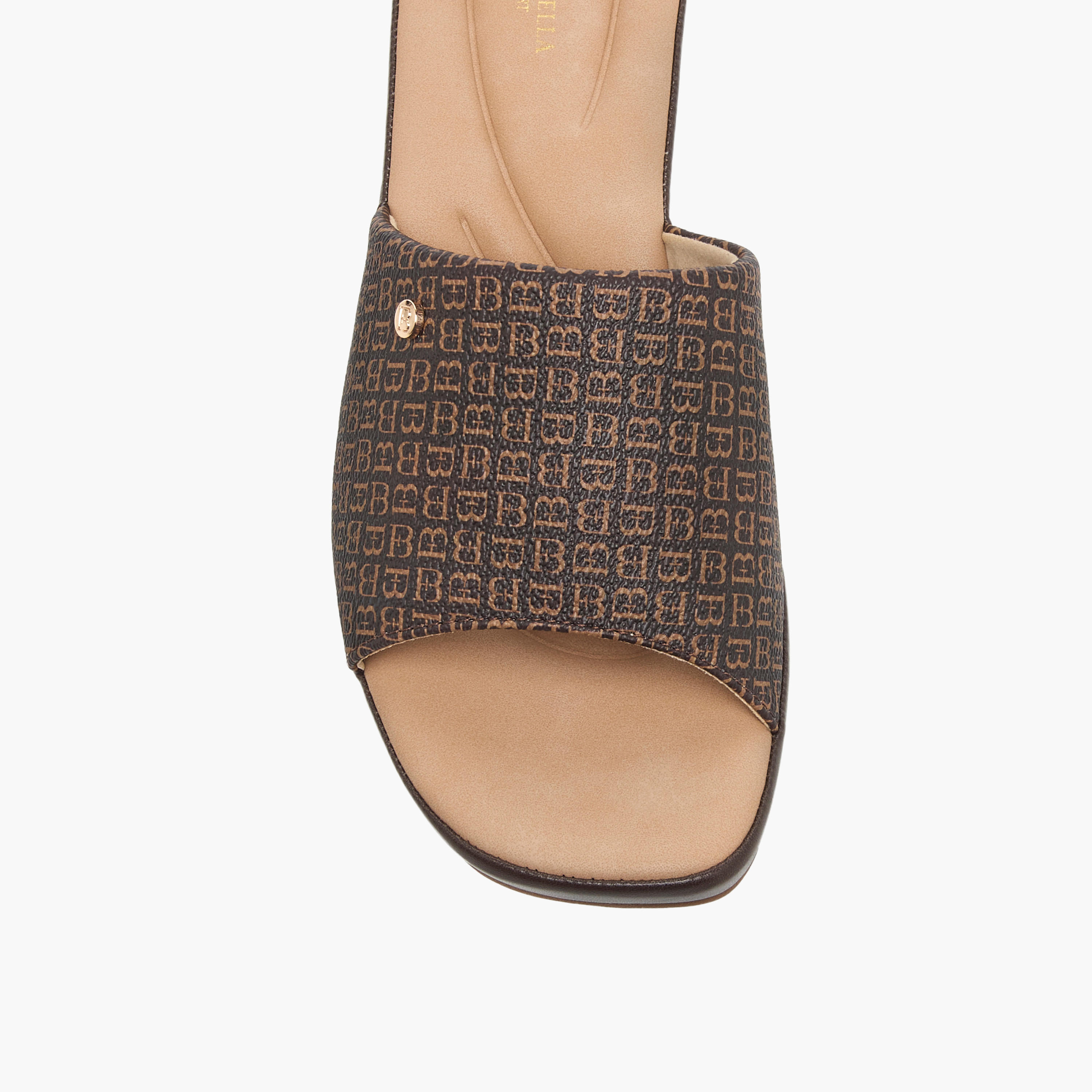 صندل سهل الارتداء بكعب ويدج وطبعات مونوجرام من فلورا بيلا-women-shoes-sandals-heeled-image-4