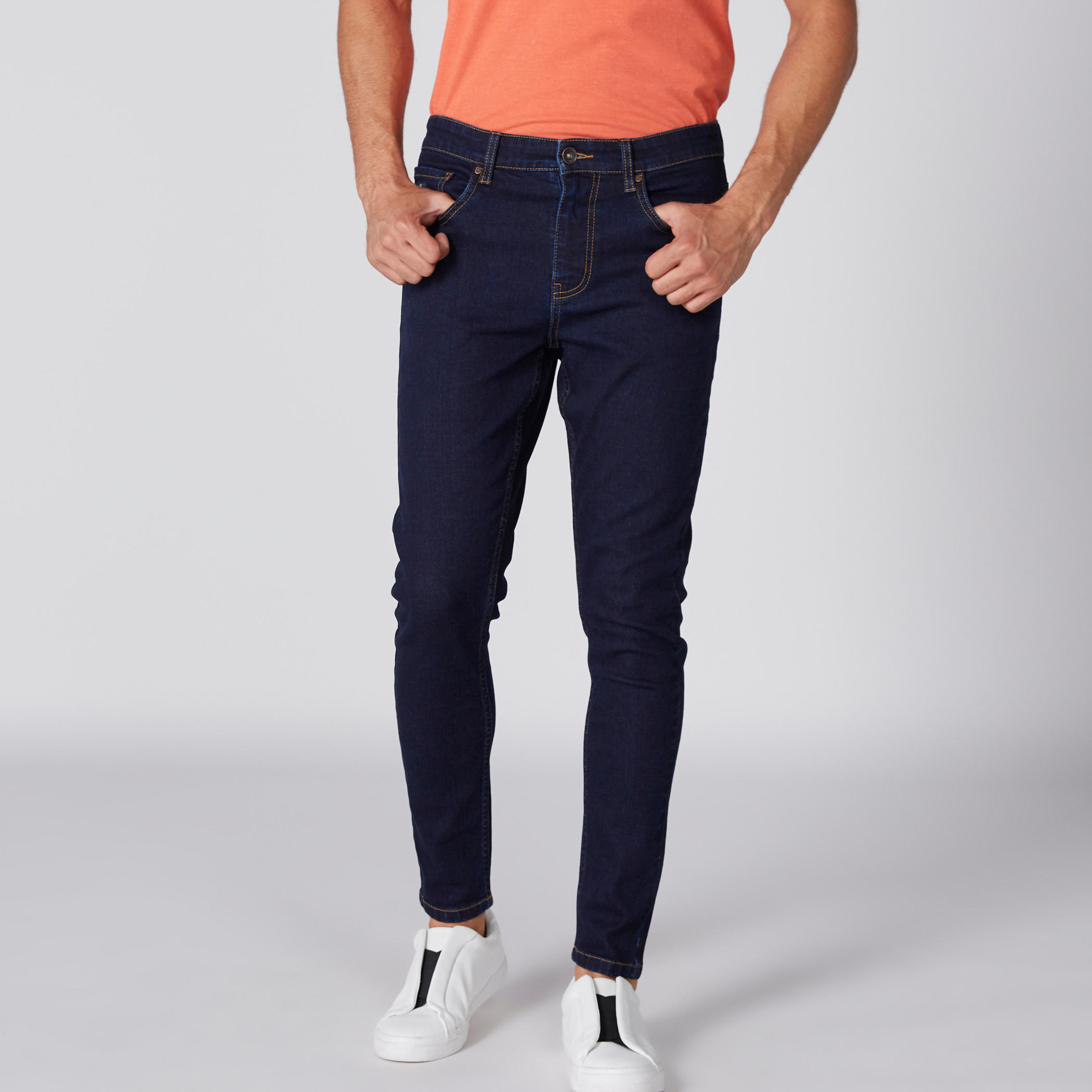بنطال جينز مطابق للجسم بخصر متوسط الارتفاع-men-clothing-bottoms-jeans-image-1
