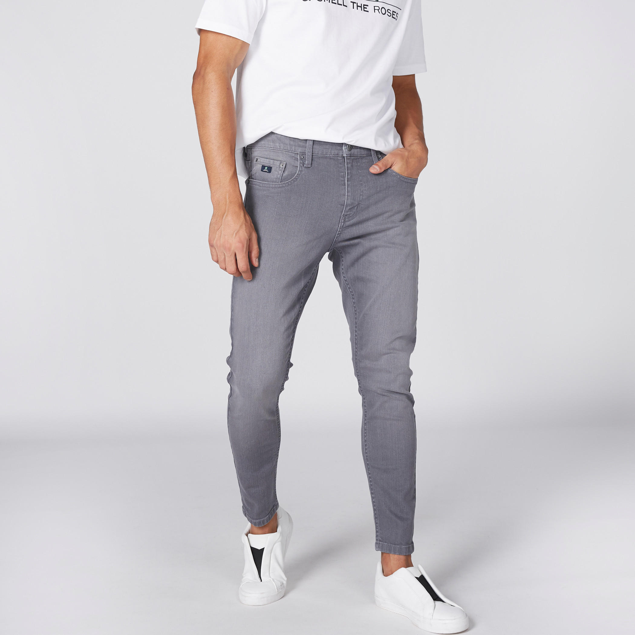 بنطال جينز مطابق للجسم بخصر متوسط الارتفاع-men-clothing-bottoms-jeans-image-3