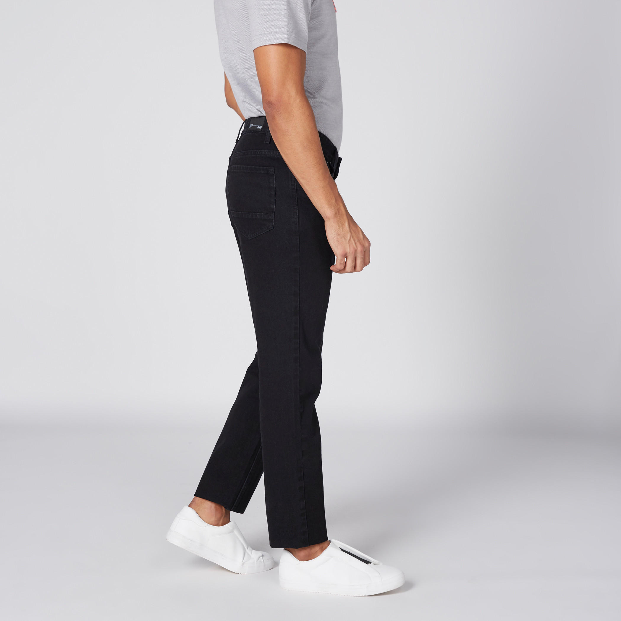 بنطال جينز بقصّة مستقيمة وخصر منخفض-men-clothing-bottoms-jeans-image-4