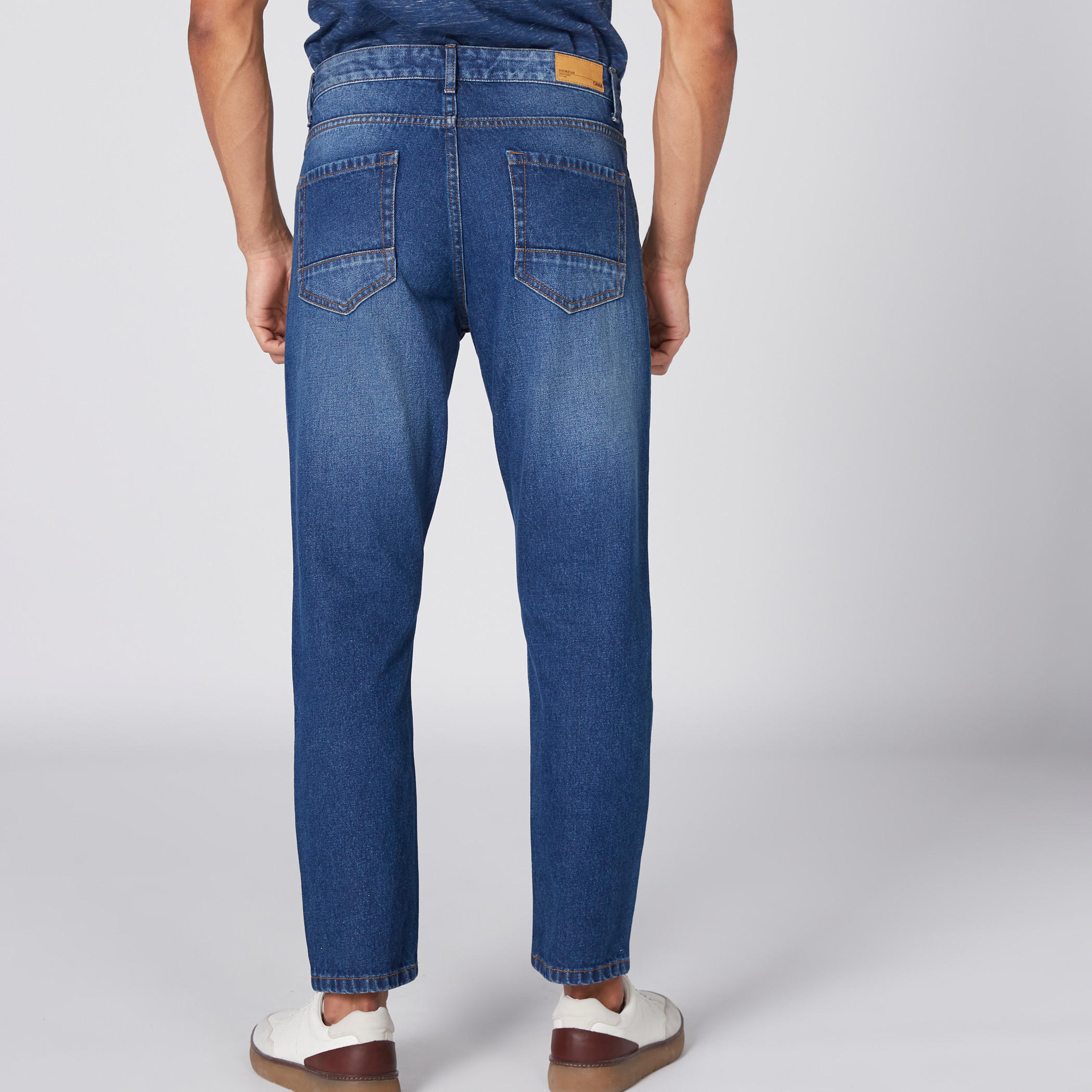 بنطال جينز طويل بزر إغلاق وجيوب-men-clothing-bottoms-jeans-image-4