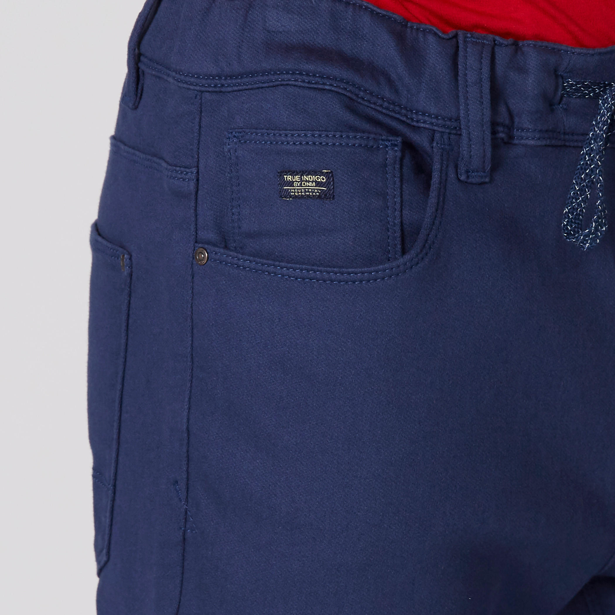 بنطال طويل من الدينم بخصر مطّاطي وجيوب-men-clothing-bottoms-jeans-image-4
