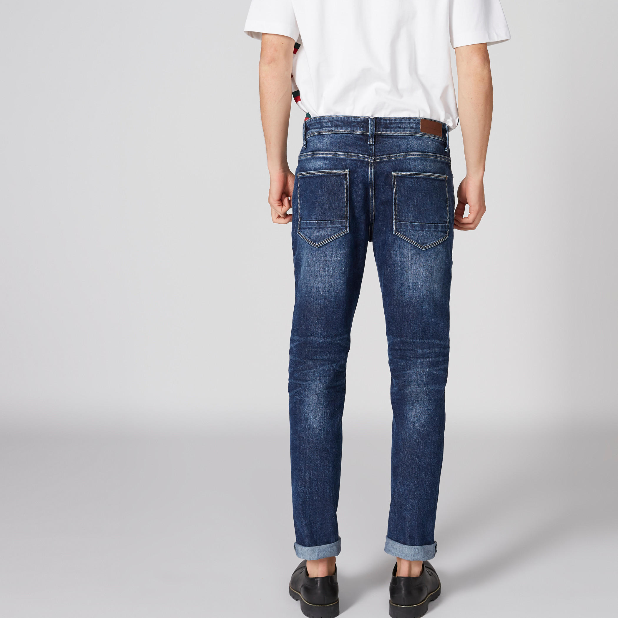 بنطال جينز طويل بزر إغلاق وجيوب-men-clothing-bottoms-jeans-image-2