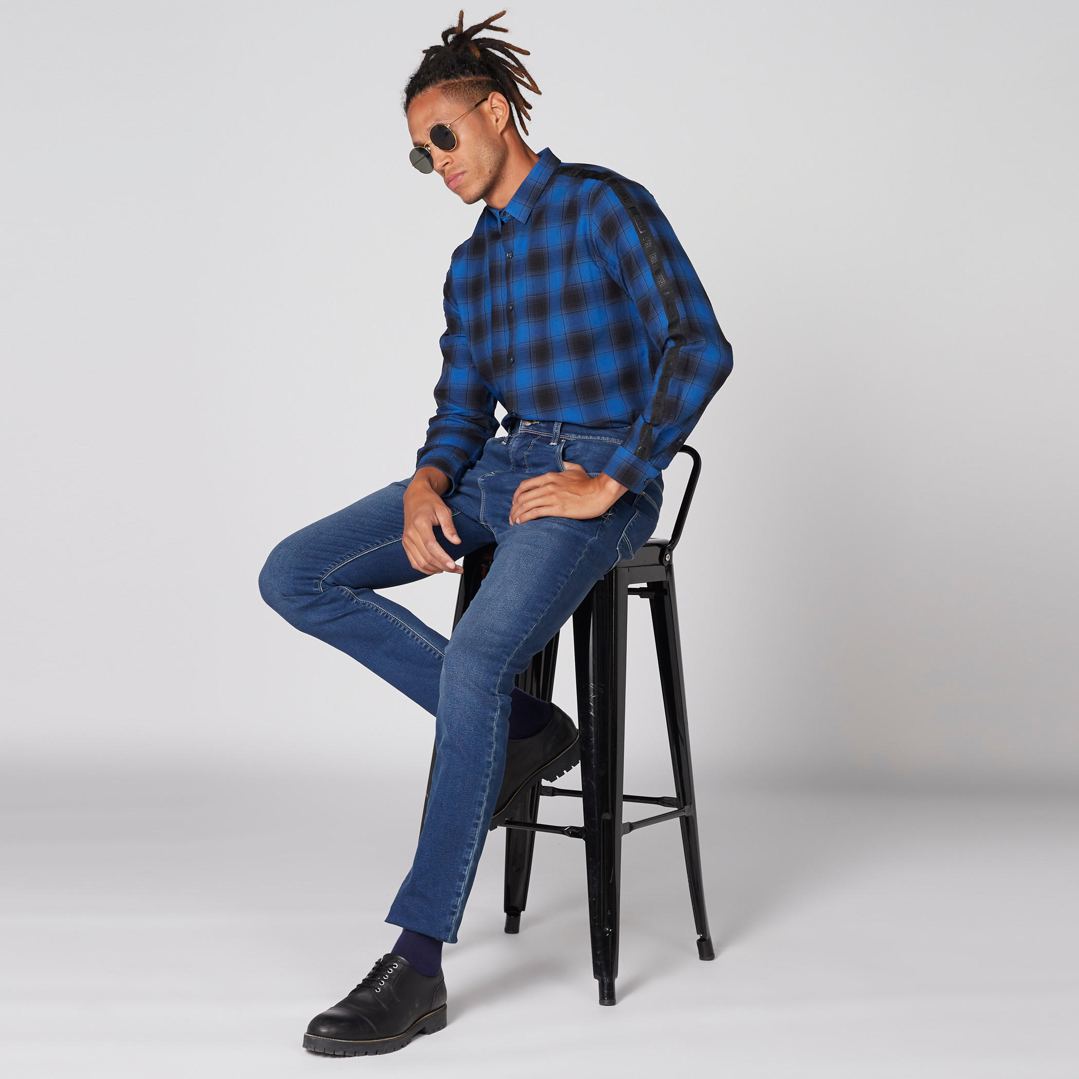 بنطال جينز طويل بزر إغلاق وجيوب-men-clothing-bottoms-jeans-image-1