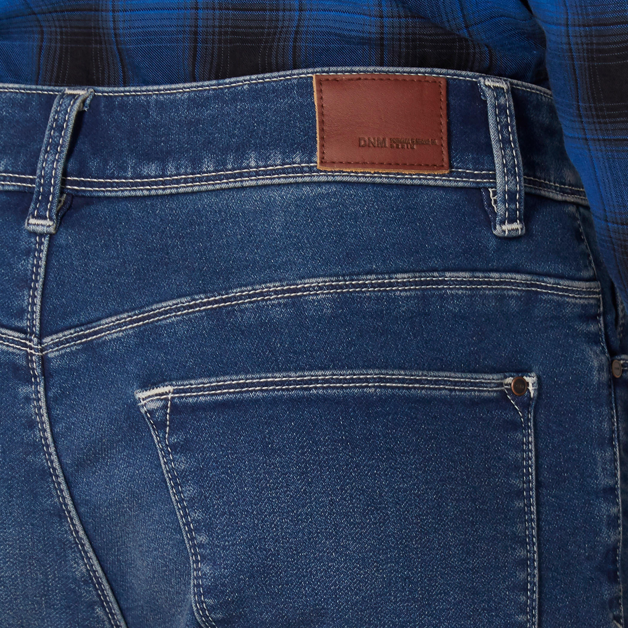 بنطال جينز طويل بزر إغلاق وجيوب-men-clothing-bottoms-jeans-image-4