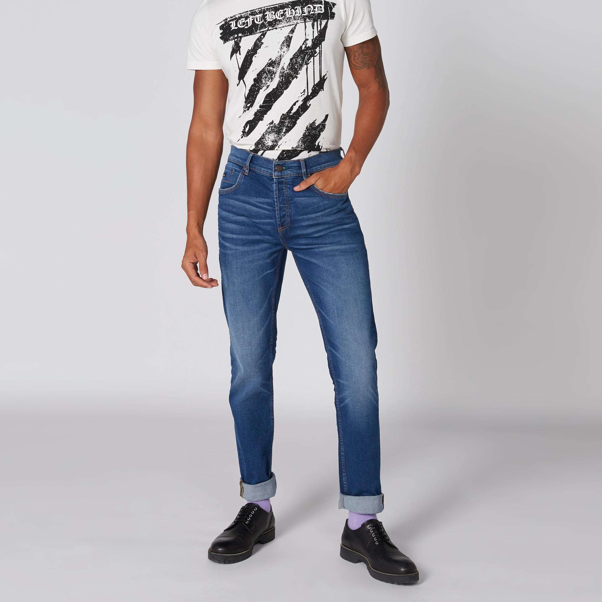 بنطال جينز طويل بزر إغلاق وجيوب-men-clothing-bottoms-jeans-image-2