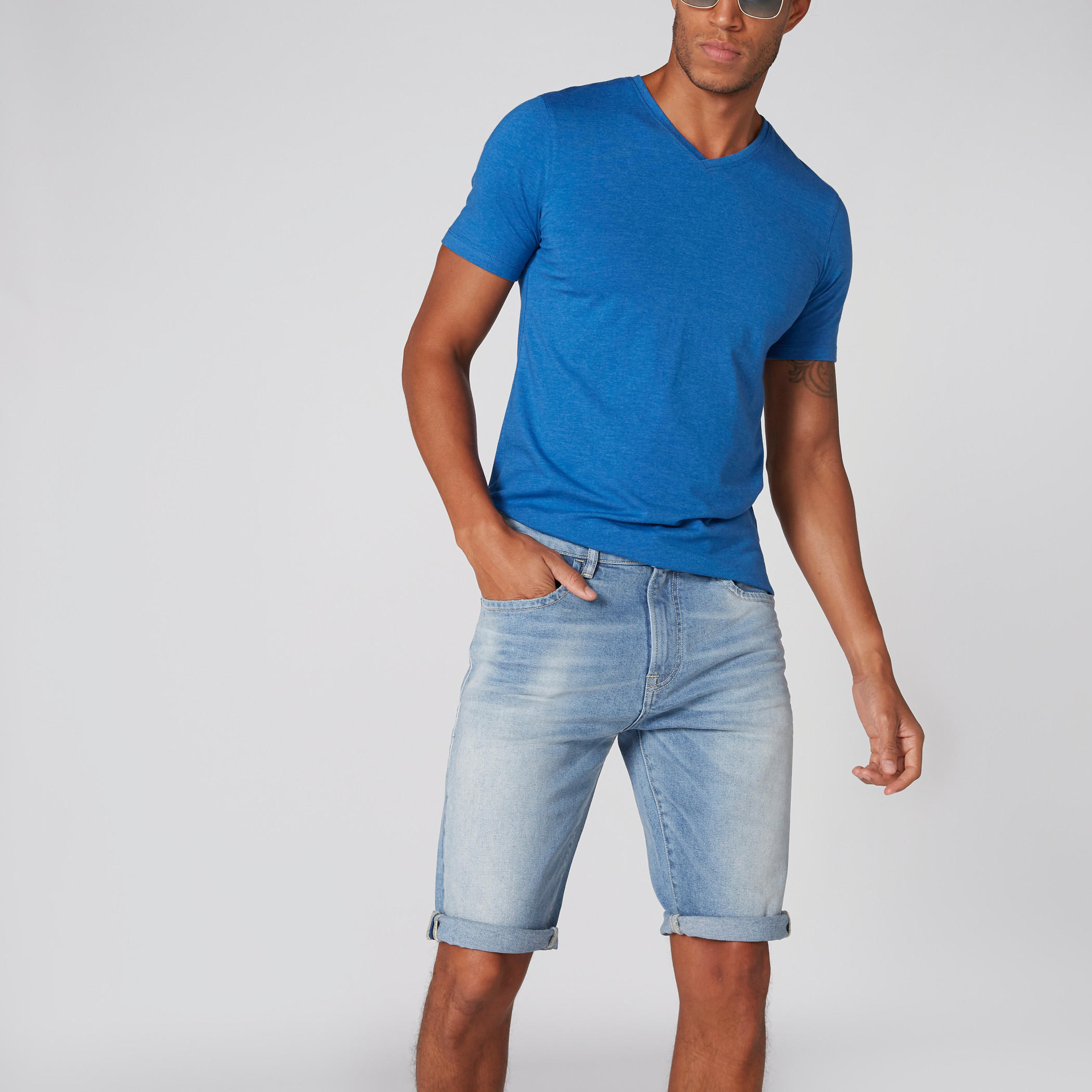 شورت من الدينم بجيوب-men-clothing-bottoms-shorts-image-1