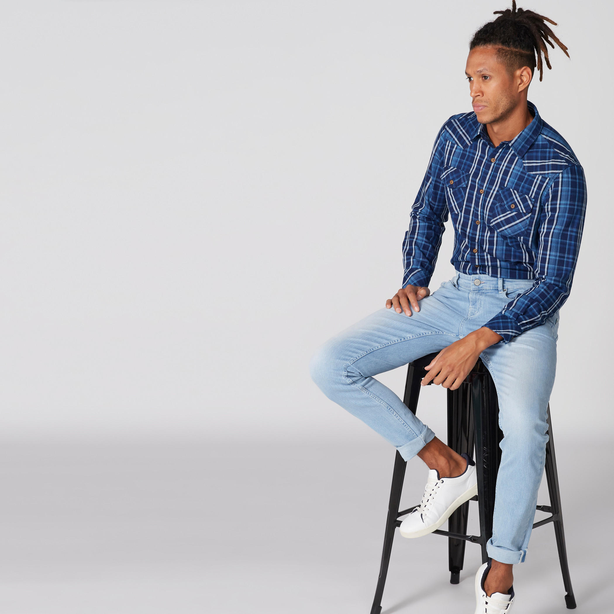 قميص كاروهات بأكمام طويلة وأزرار-men-clothing-shirts-image-4