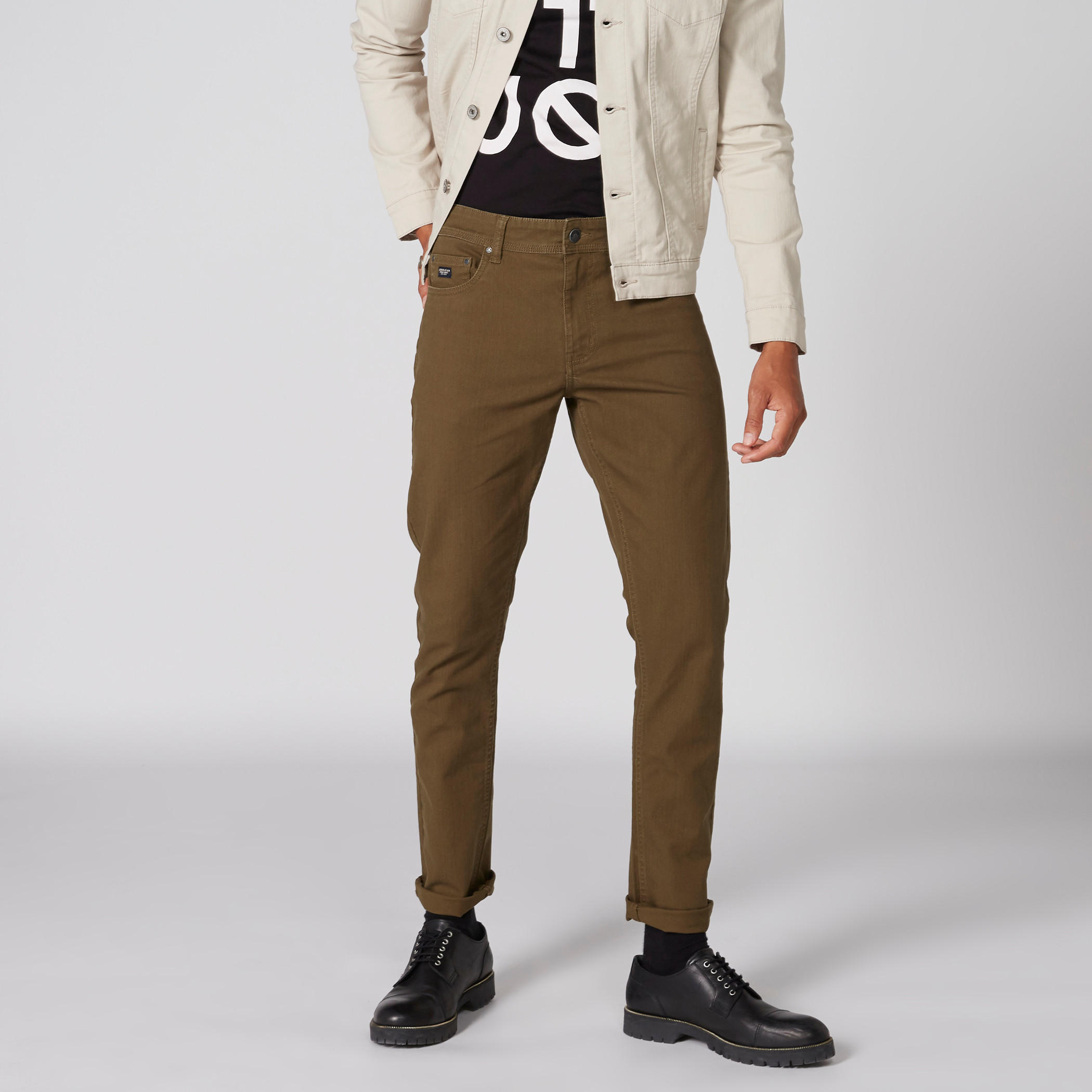 بنطال جينز طويل بزر وجيوب-men-clothing-bottoms-jeans-image-1
