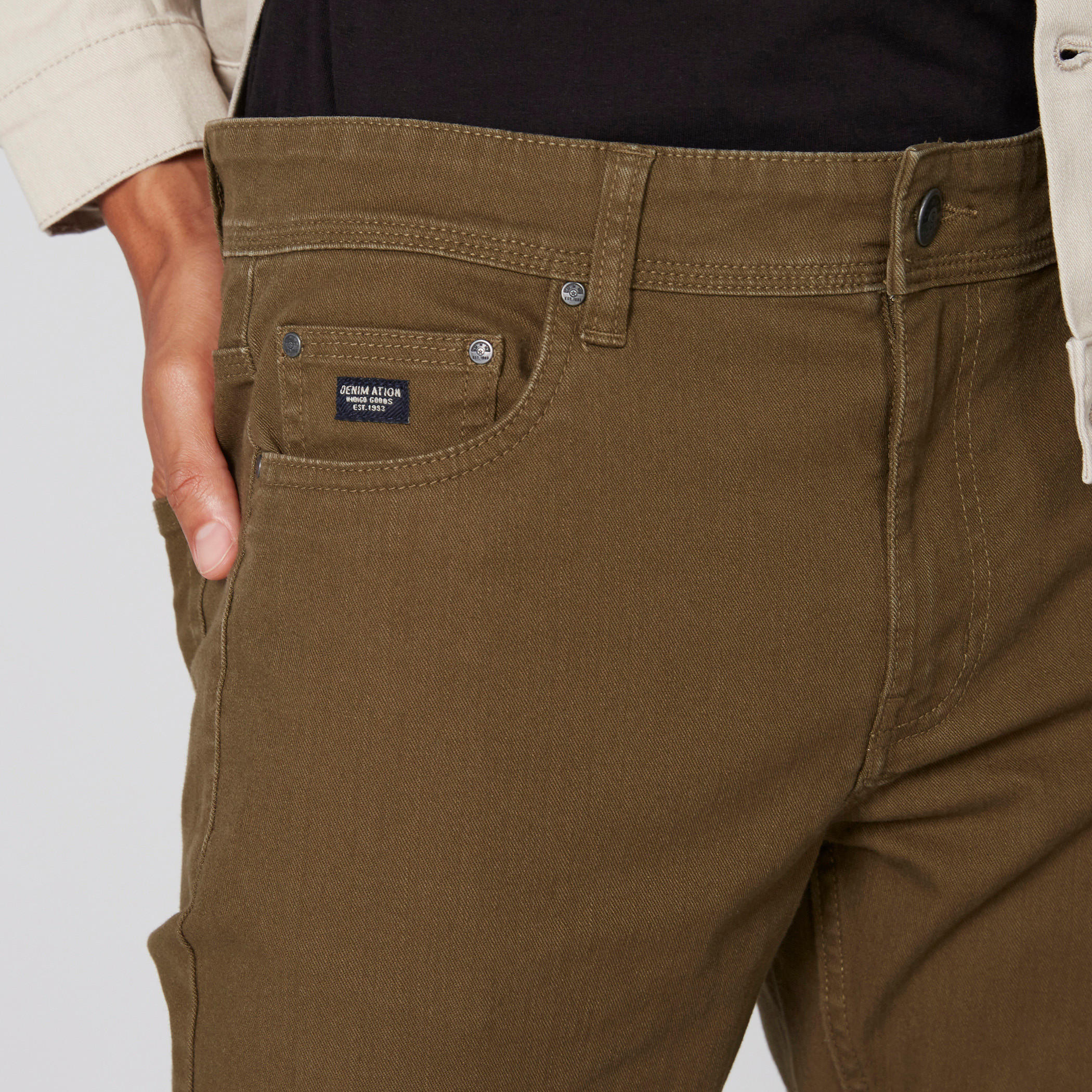 بنطال جينز طويل بزر وجيوب-men-clothing-bottoms-jeans-image-4