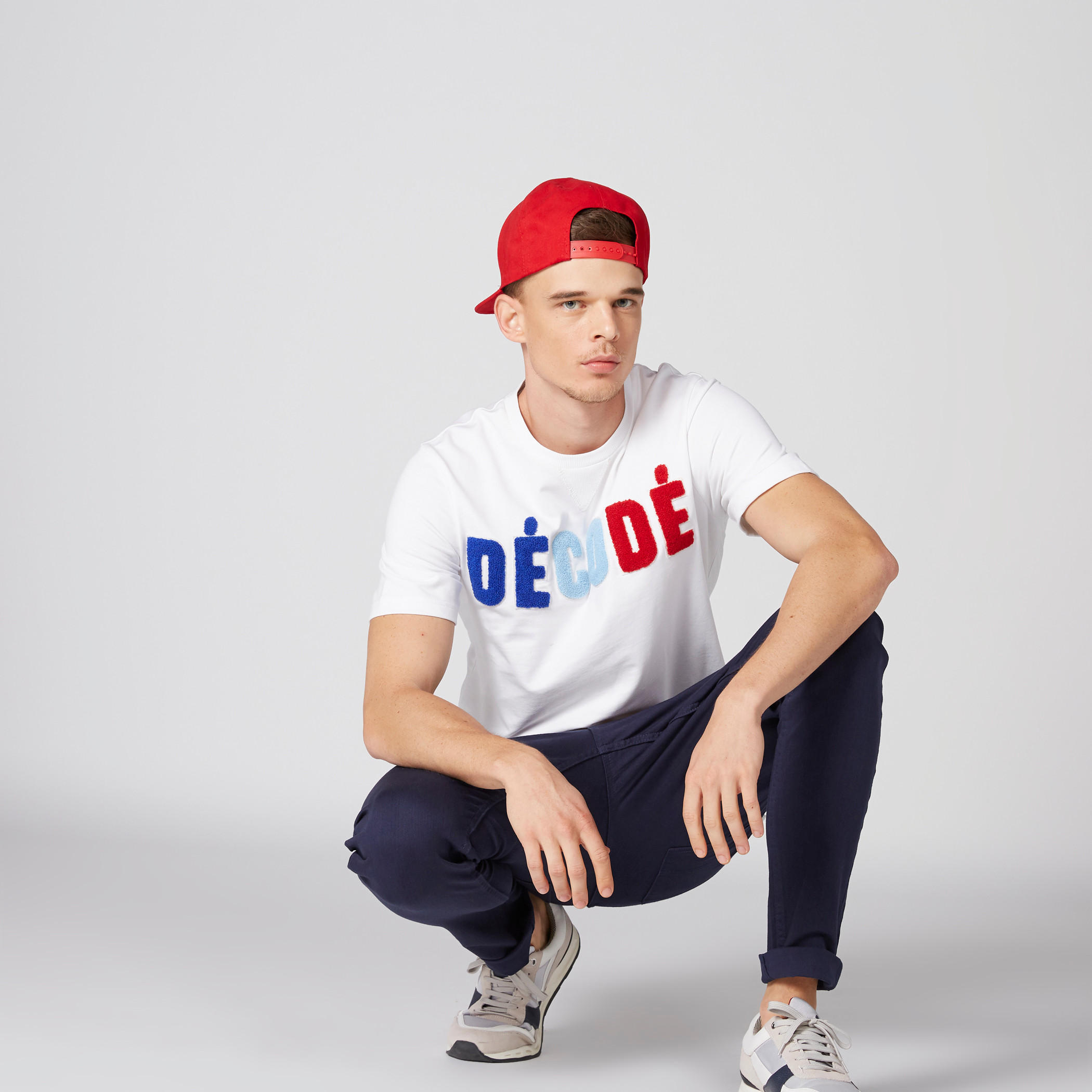 بنطال جينز طويل بقصة سكيني وجيوب-men-clothing-bottoms-jeans-image-1