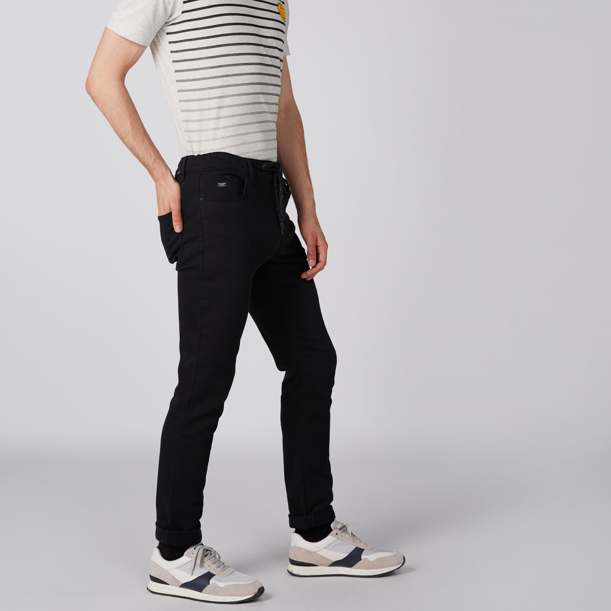 بنطال جينز طويل برباط وجيوب-men-clothing-bottoms-jeans-image-4