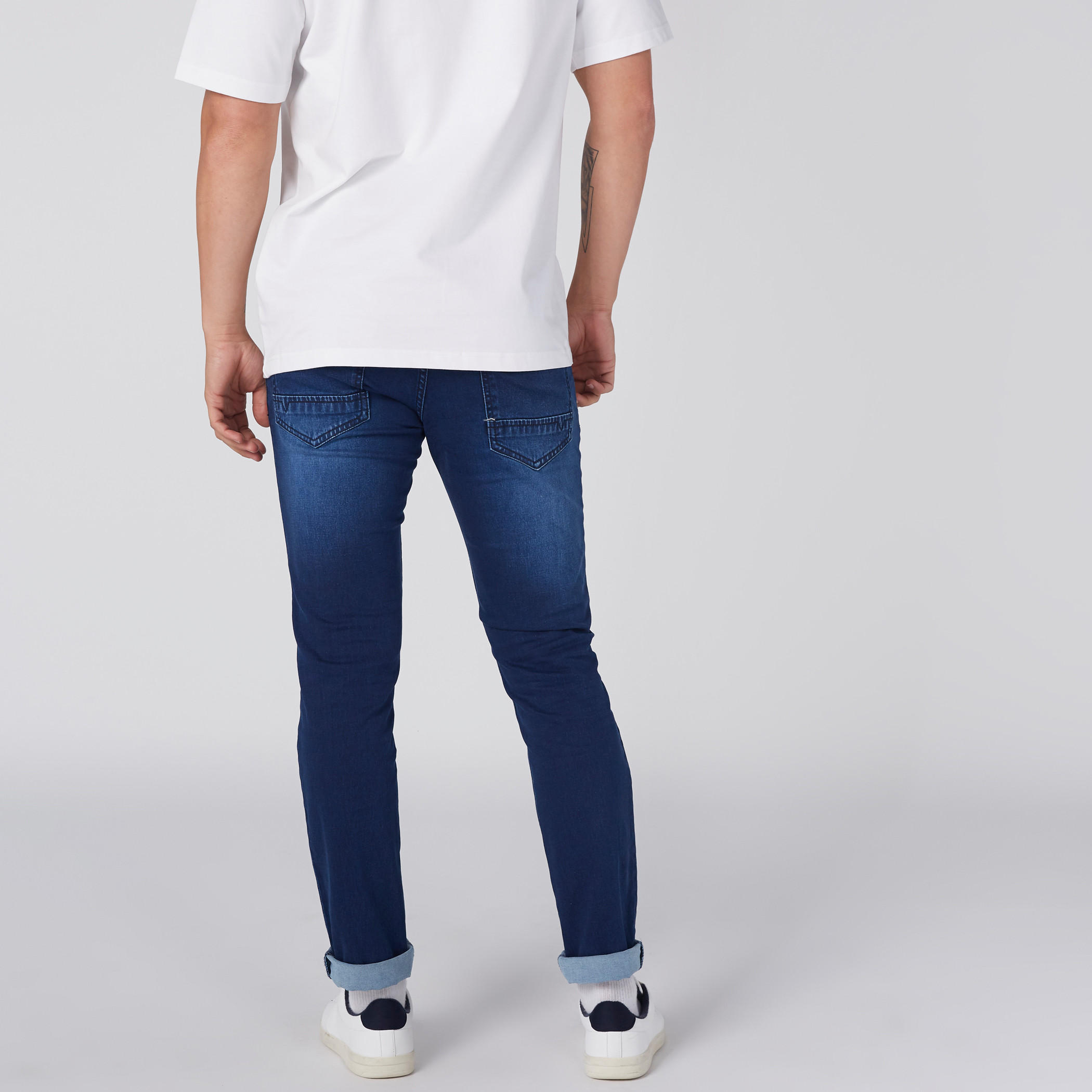 بنطال جينز طويل بجيب مزيّن-men-clothing-bottoms-jeans-image-5