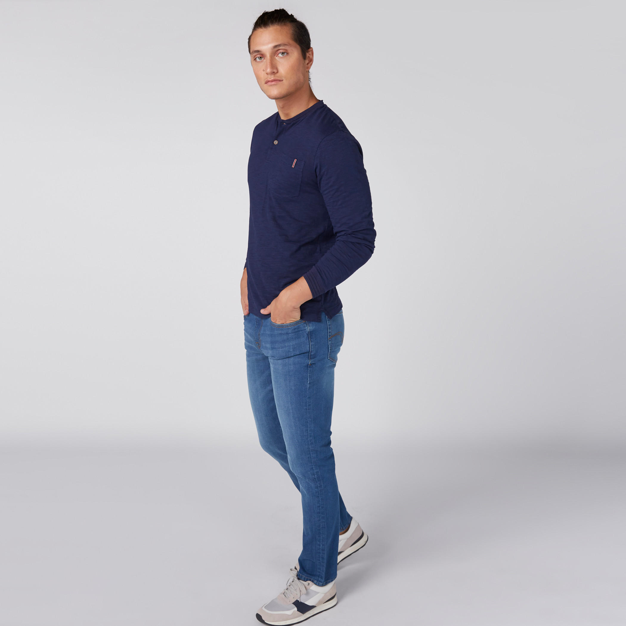 تيشيرت بياقة وأزرار وأكمام طويلة-men-clothing-tshirtsandpolos-tshirts-image-1