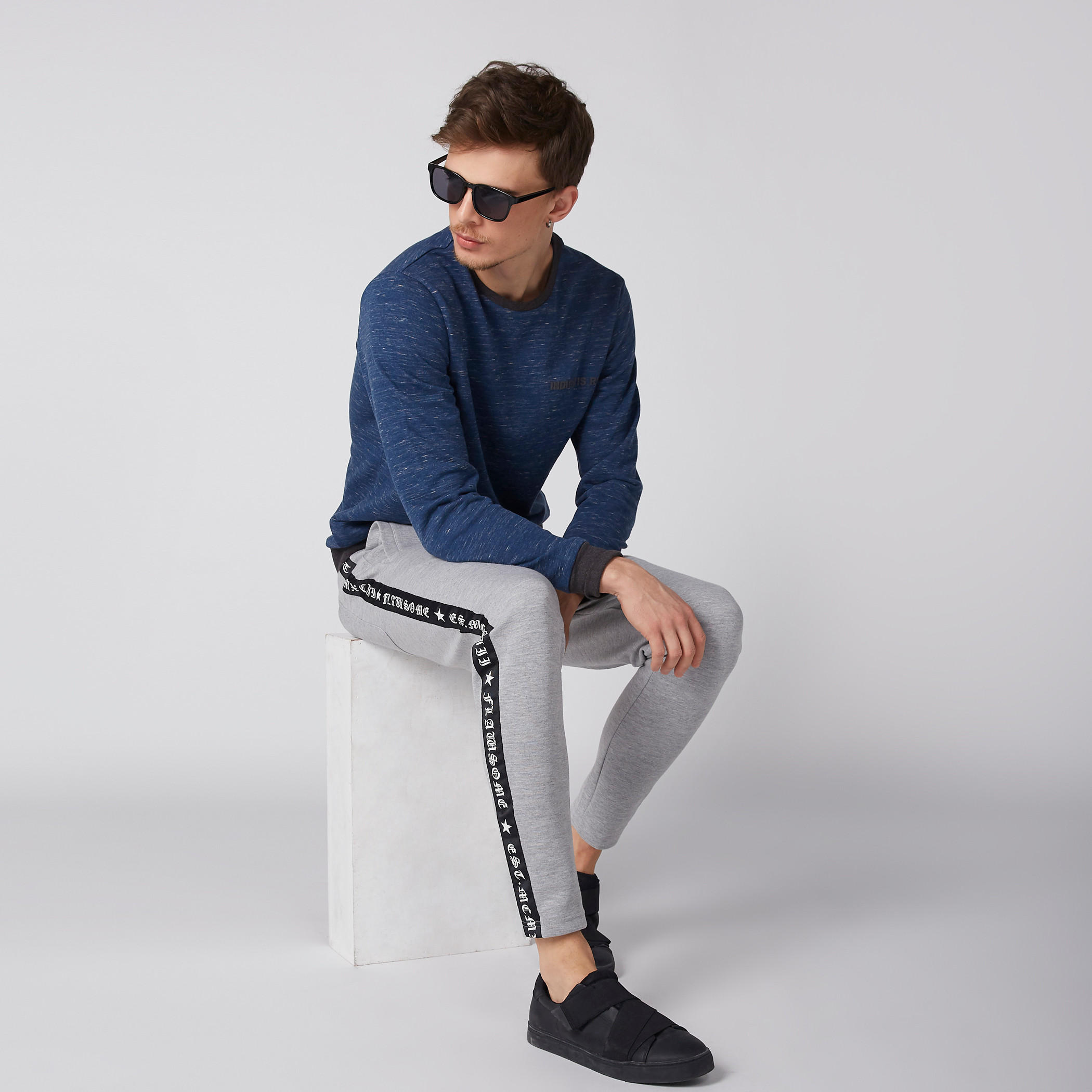Melange Printed Sweatshirt with Round Neck and Long Sleeves-men-winterwear-hoodiesandsweatshirts-image-4