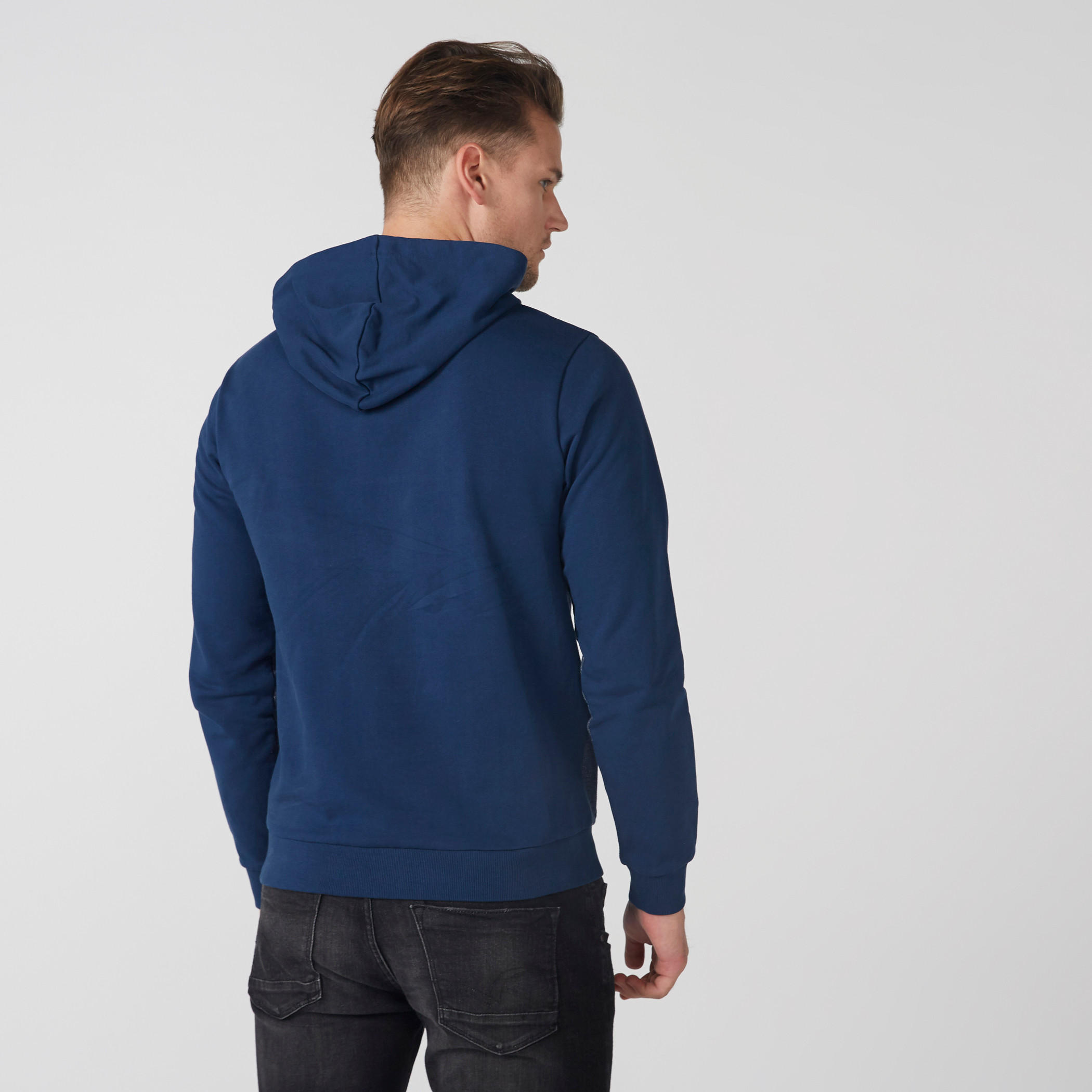 سويت شيرت بارز الملمس بقبعة وأكمام طويلة-men-winterwear-hoodiesandsweatshirts-image-4