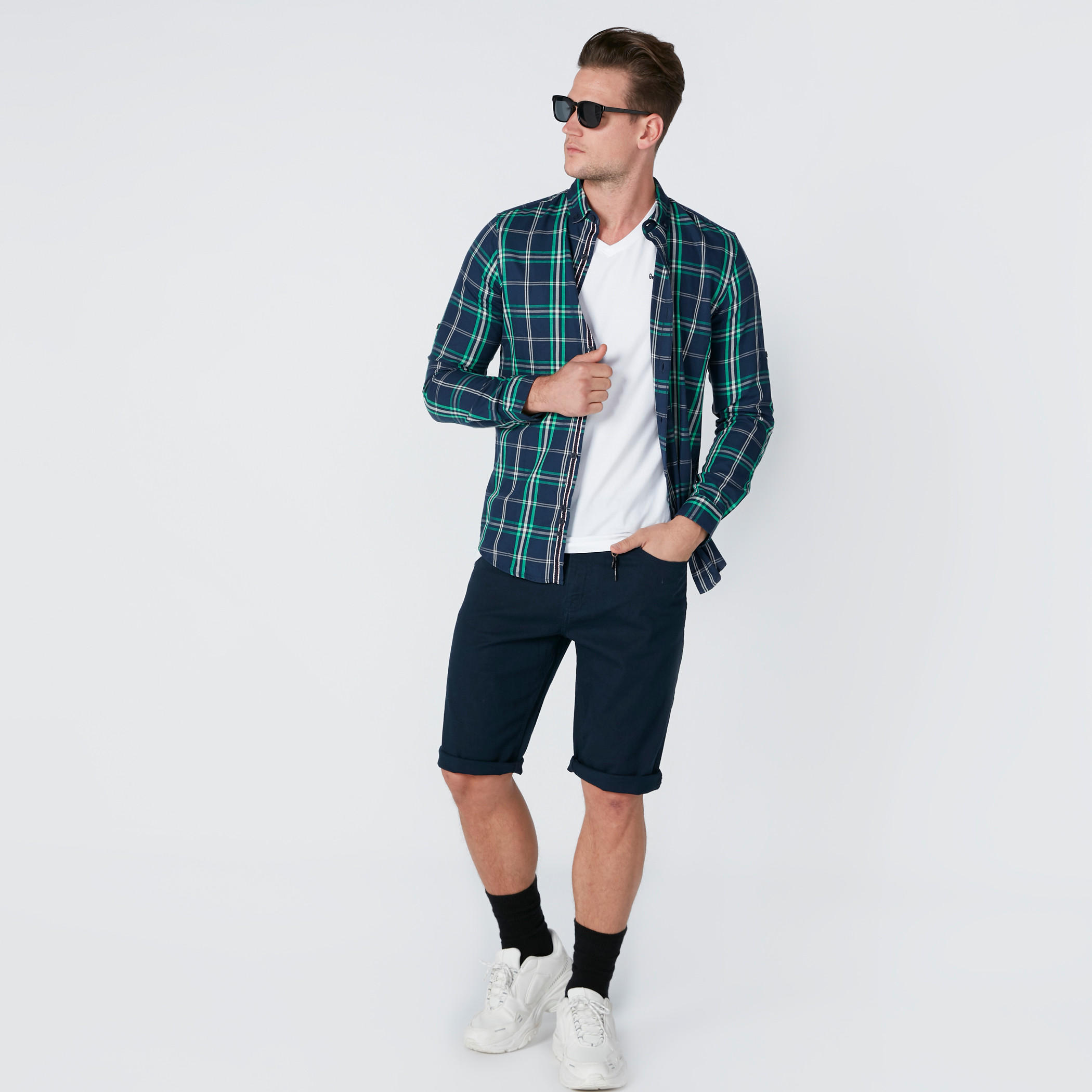 Pocket Detail Low-Rise Denim Shorts with Button Closure-men-clothing-bottoms-shorts-image-2