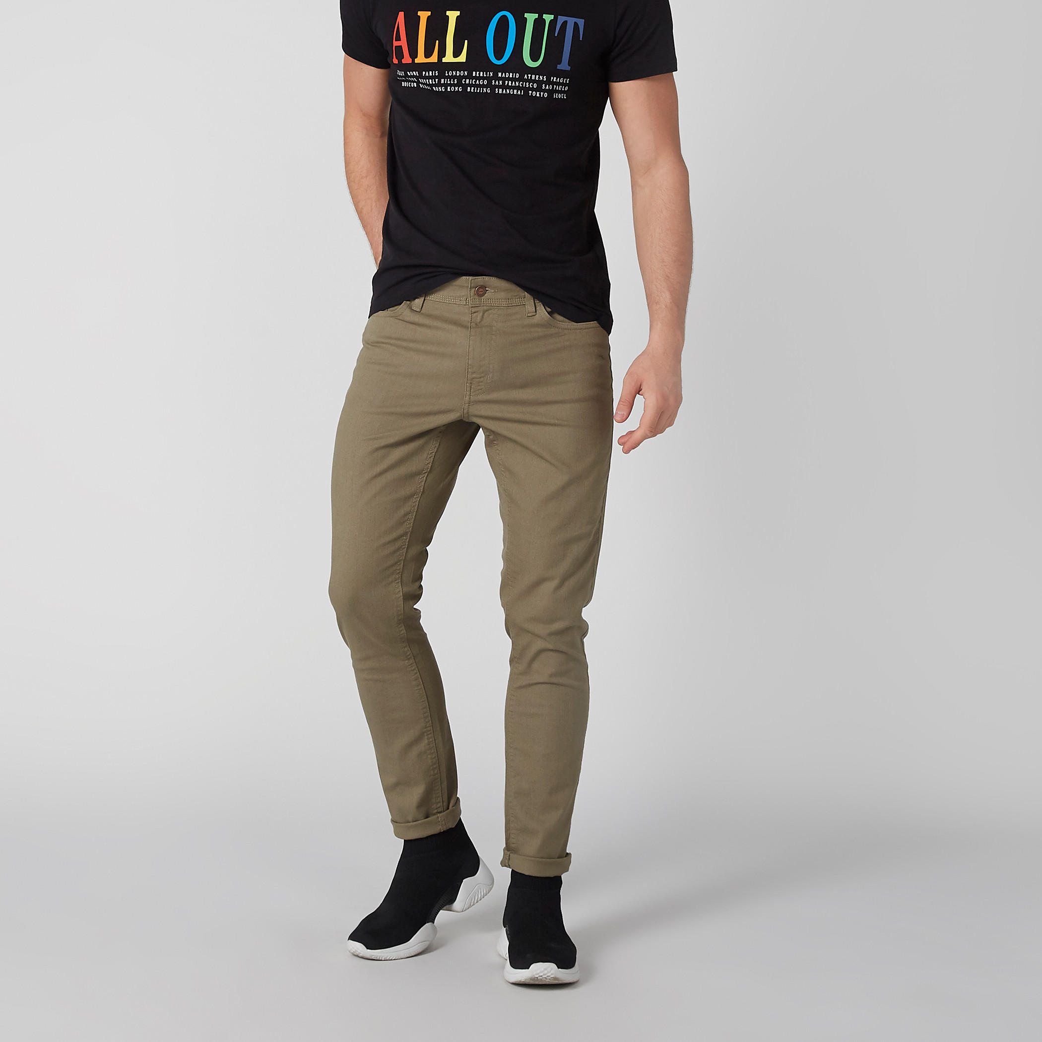 بنطال جينز سكيني بخصر منخفض وزر إغلاق وجيوب-men-clothing-bottoms-jeans-image-2