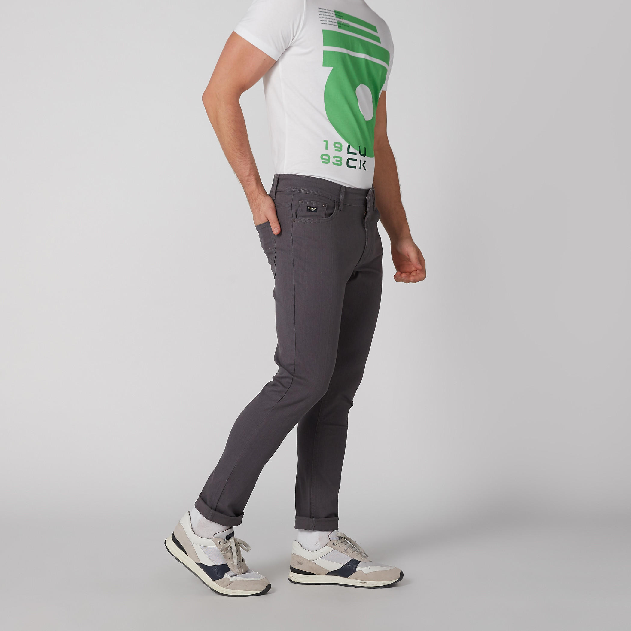 بنطال جينز طويل بجيوب-men-clothing-bottoms-jeans-image-3
