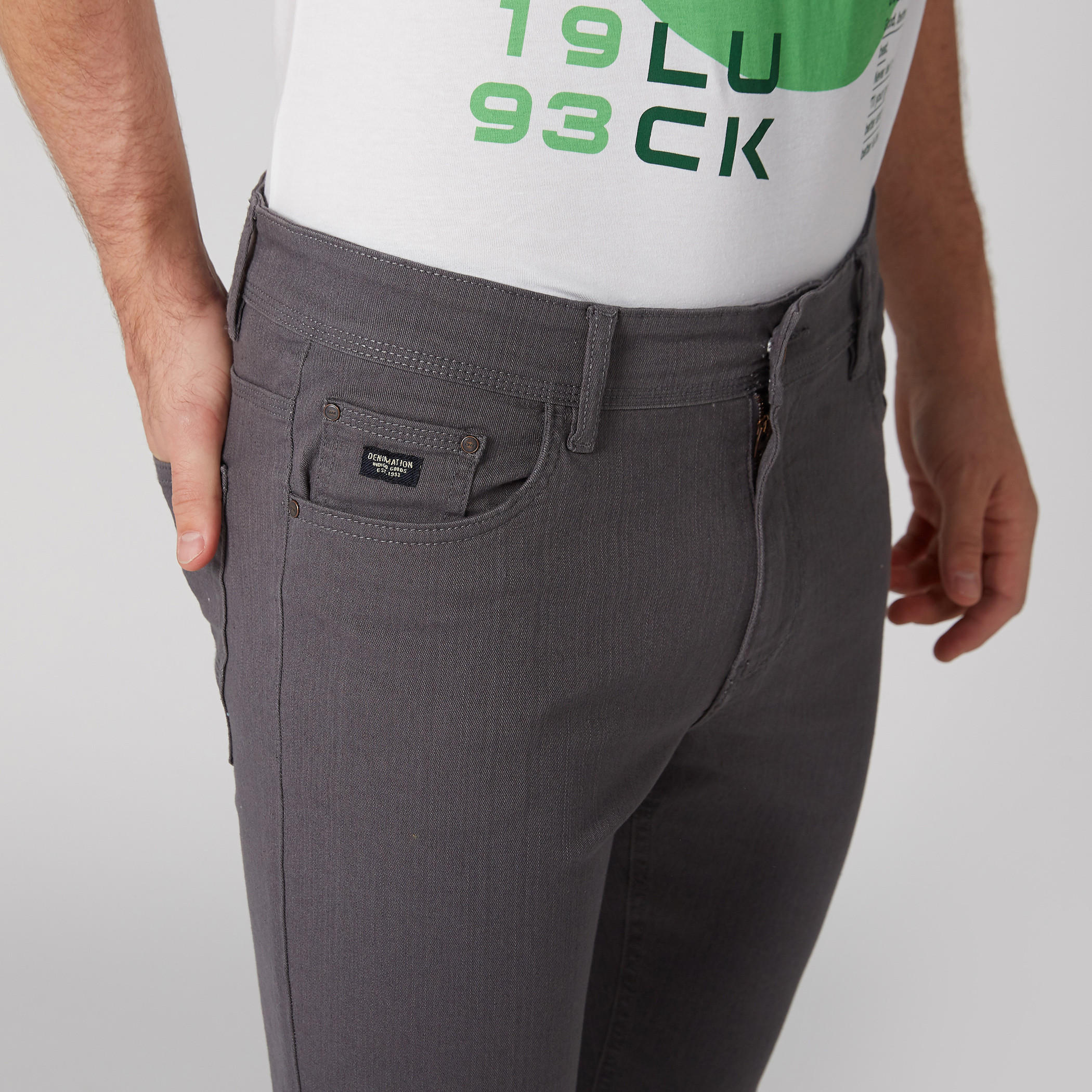 بنطال جينز طويل بجيوب-men-clothing-bottoms-jeans-image-5