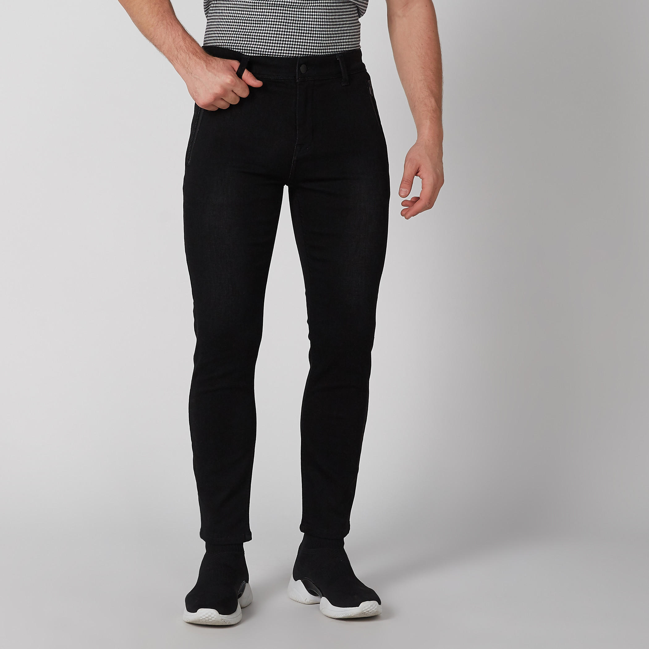 بنطال جينز طويل بزرّ إغلاق وجيوب-men-clothing-bottoms-jeans-image-1