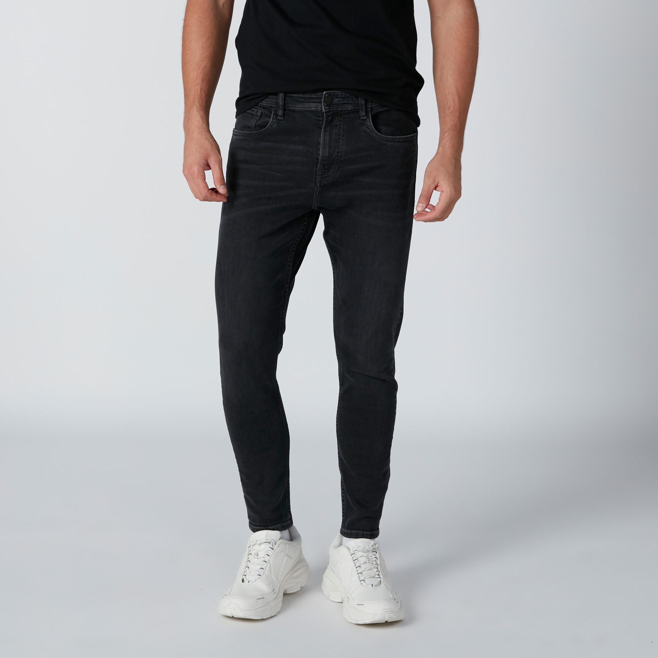 بنطال جينز طويل بجيوب-men-clothing-bottoms-jeans-image-1