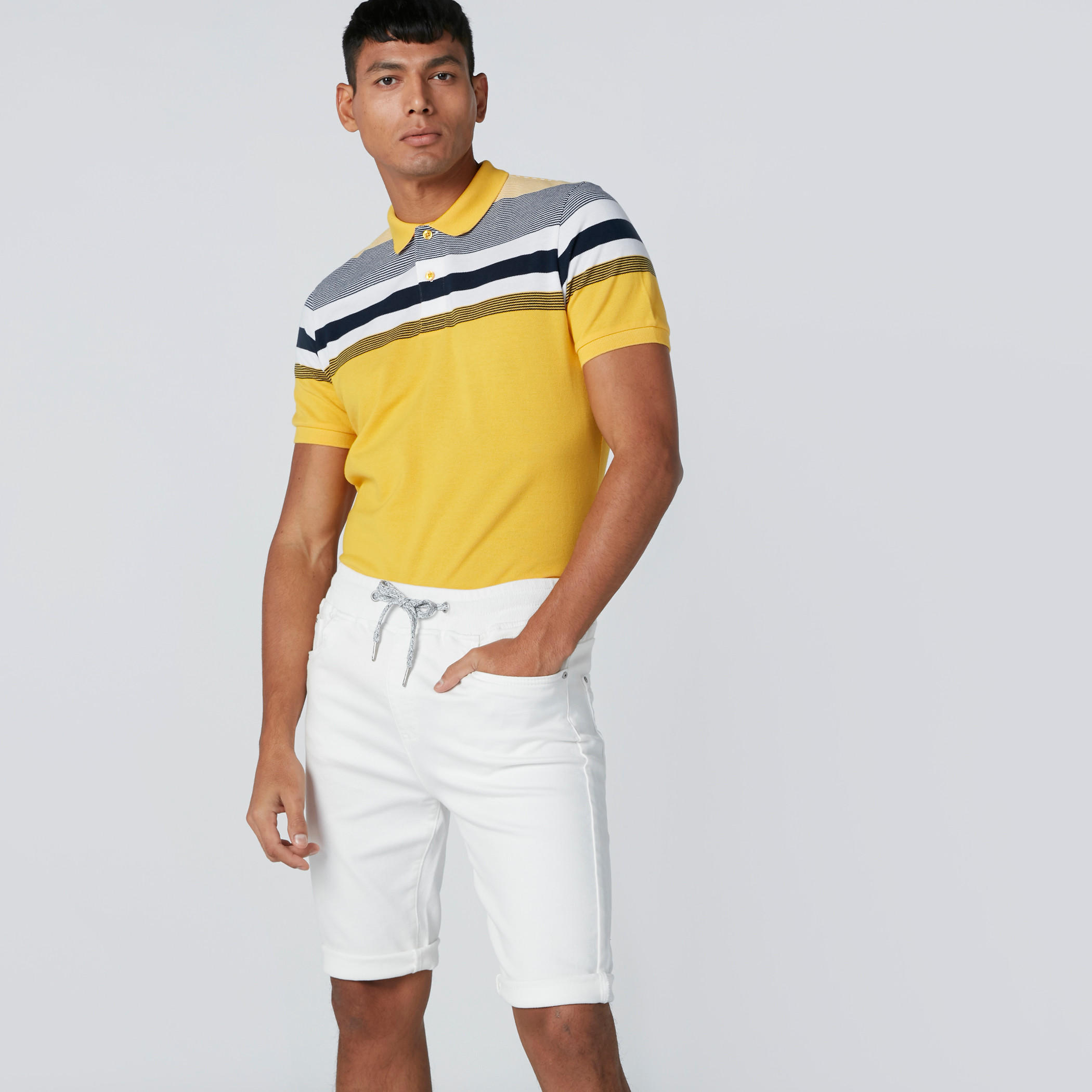 Pocket Detail Shorts in Skinny Fit with Elasticised Waistband-men-clothing-bottoms-shorts-image-1