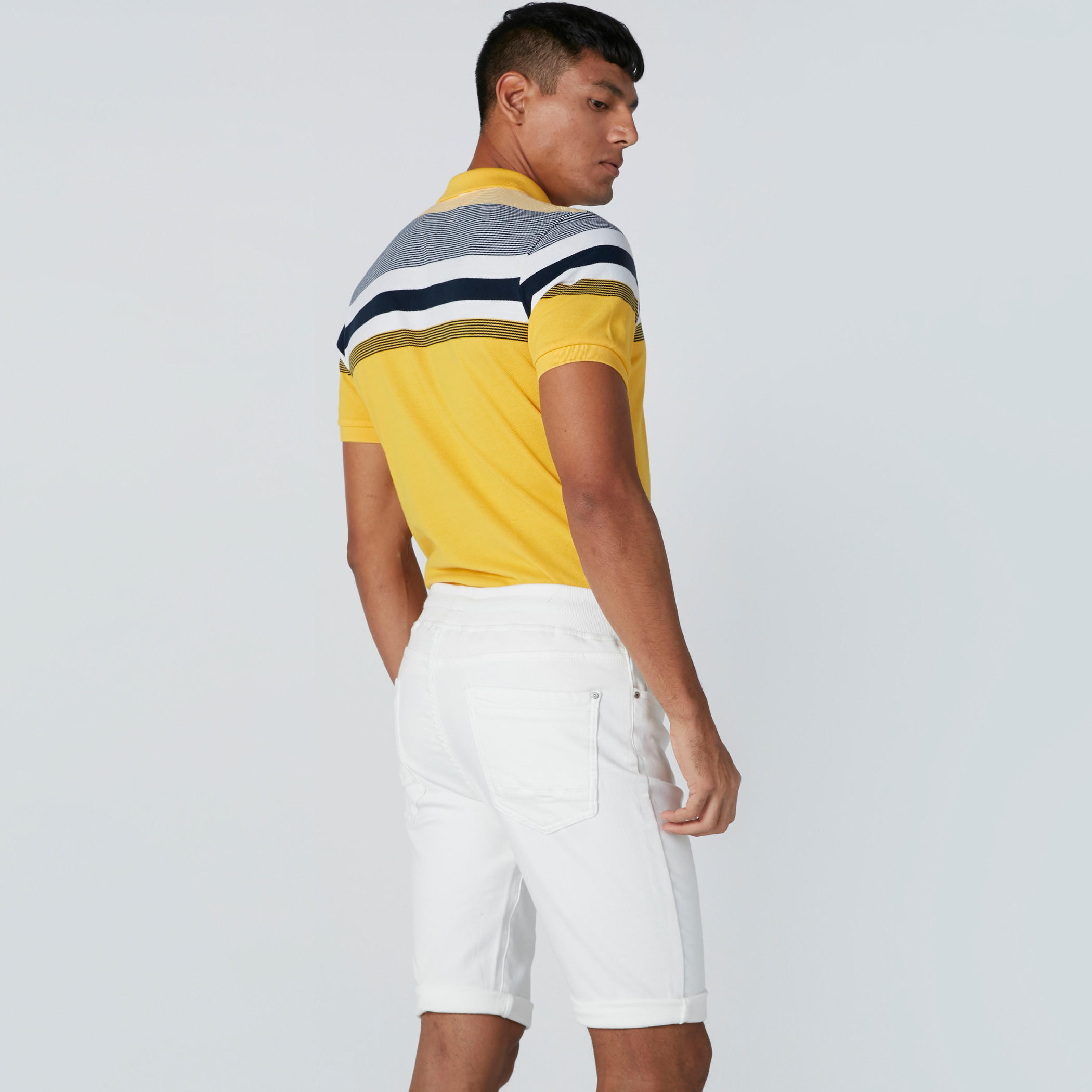 Pocket Detail Shorts in Skinny Fit with Elasticised Waistband-men-clothing-bottoms-shorts-image-2