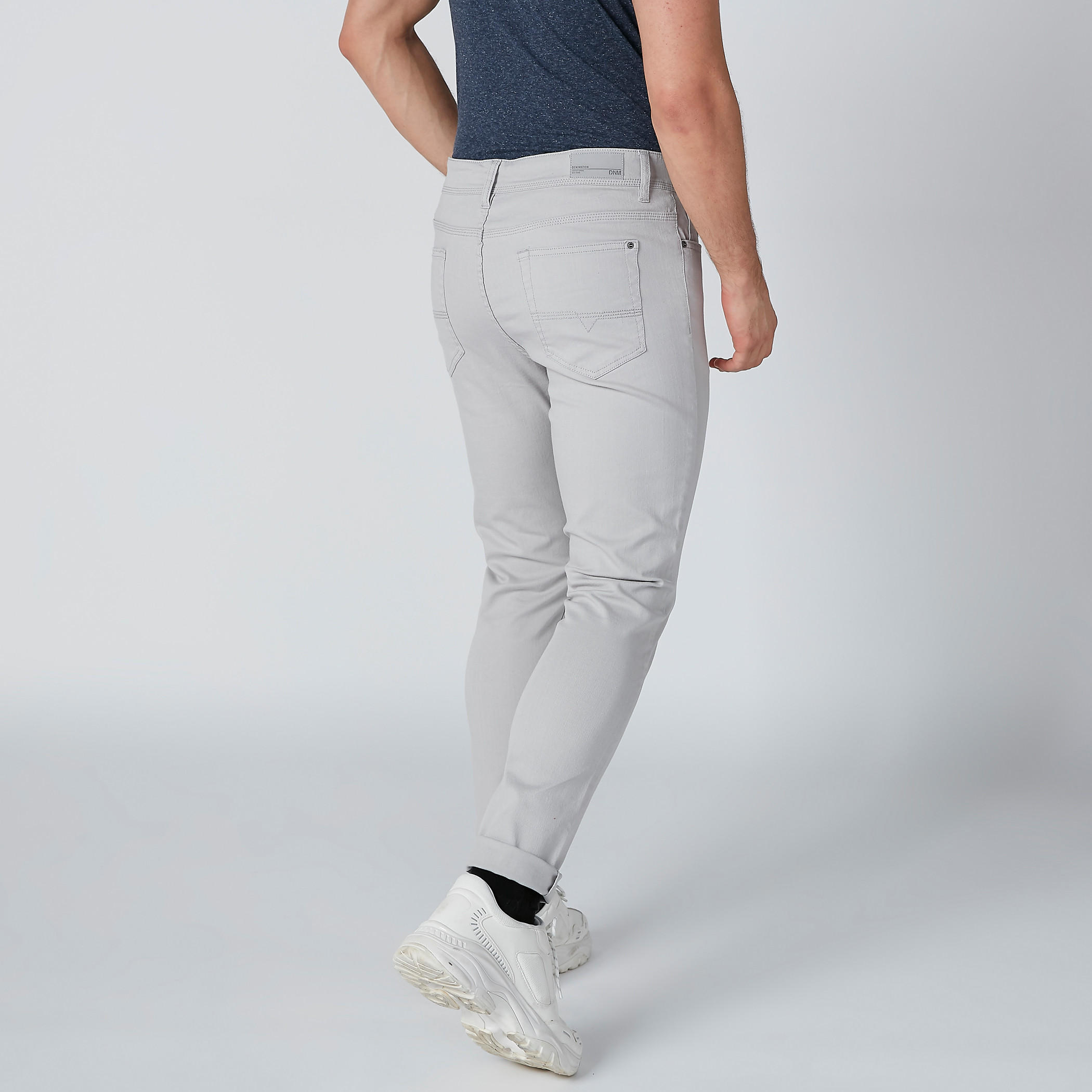 بنطال جينز سكيني بجيوب-men-clothing-bottoms-jeans-image-7