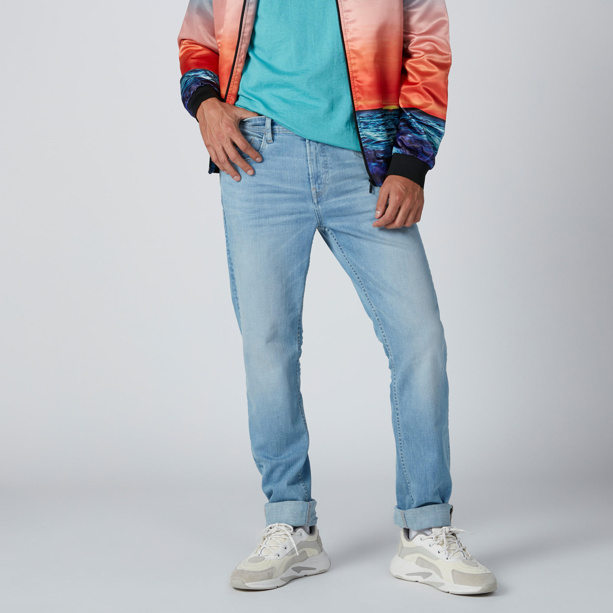بنطال جينز سكيني بخصر منخفض وجيوب-men-clothing-bottoms-jeans-image-3