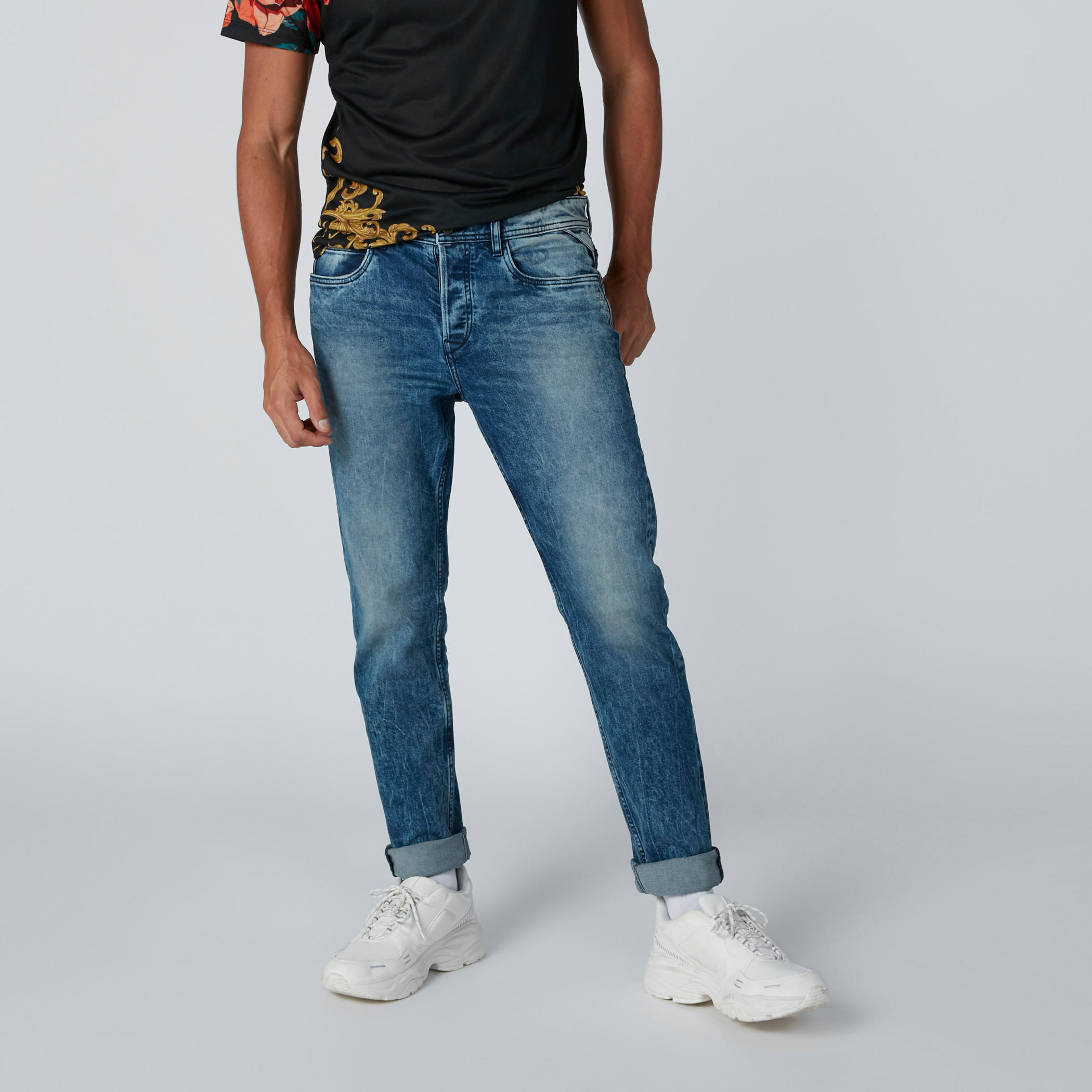 بنطال جينز سكيني بخصر منخفض-men-clothing-bottoms-jeans-image-3
