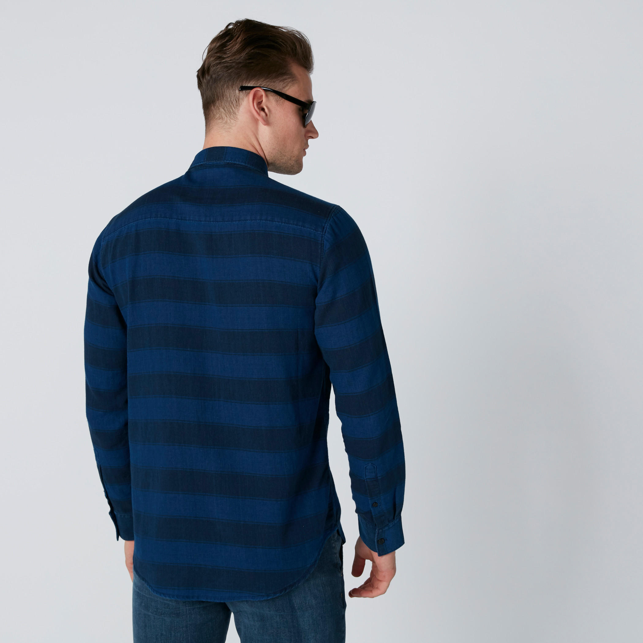قميص مقلّم بأزرار وأكمام طويلة بقصّة سليم فيت-men-clothing-shirts-image-2