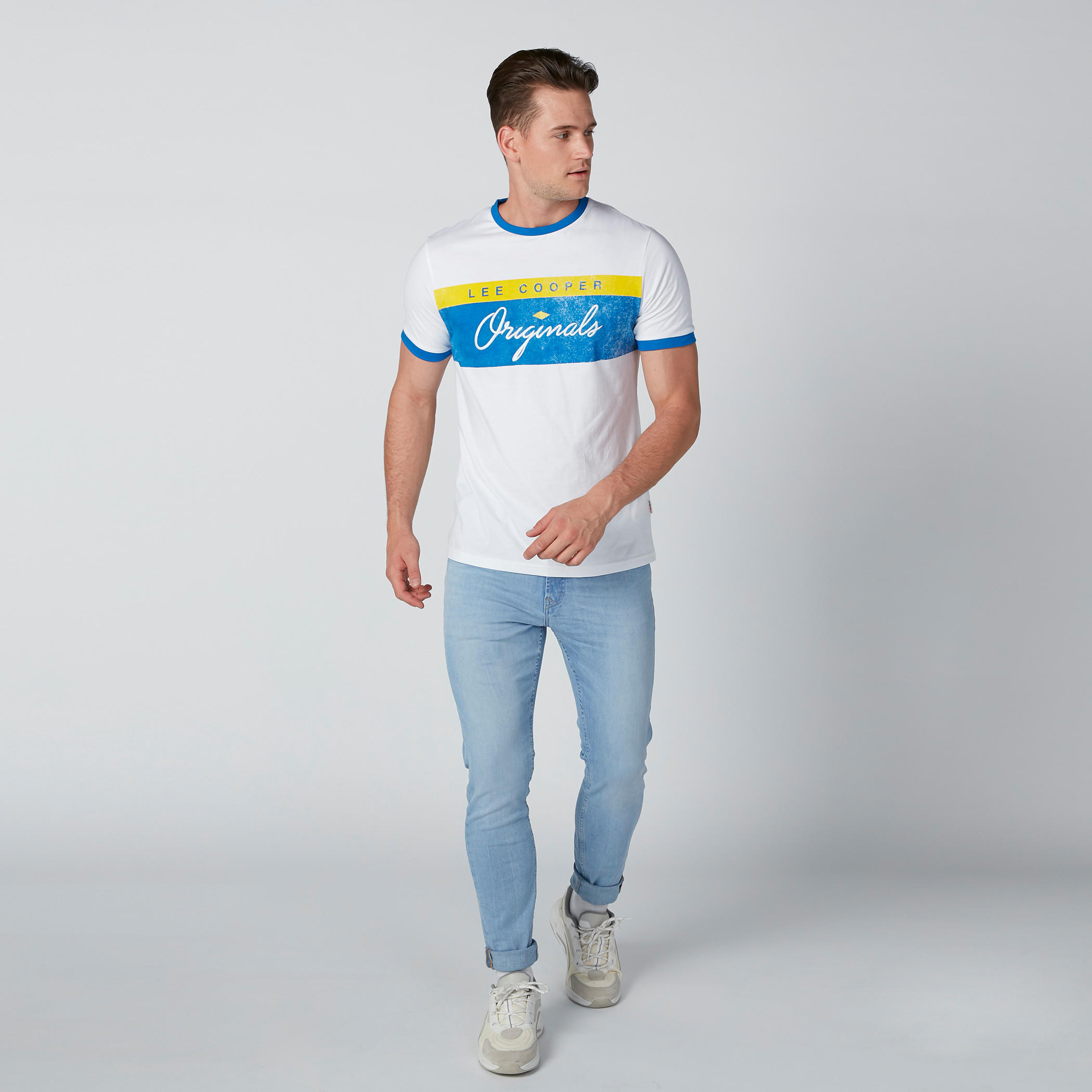 بنطال جينز بقصّة عادية وجيوب-men-clothing-bottoms-jeans-image-2