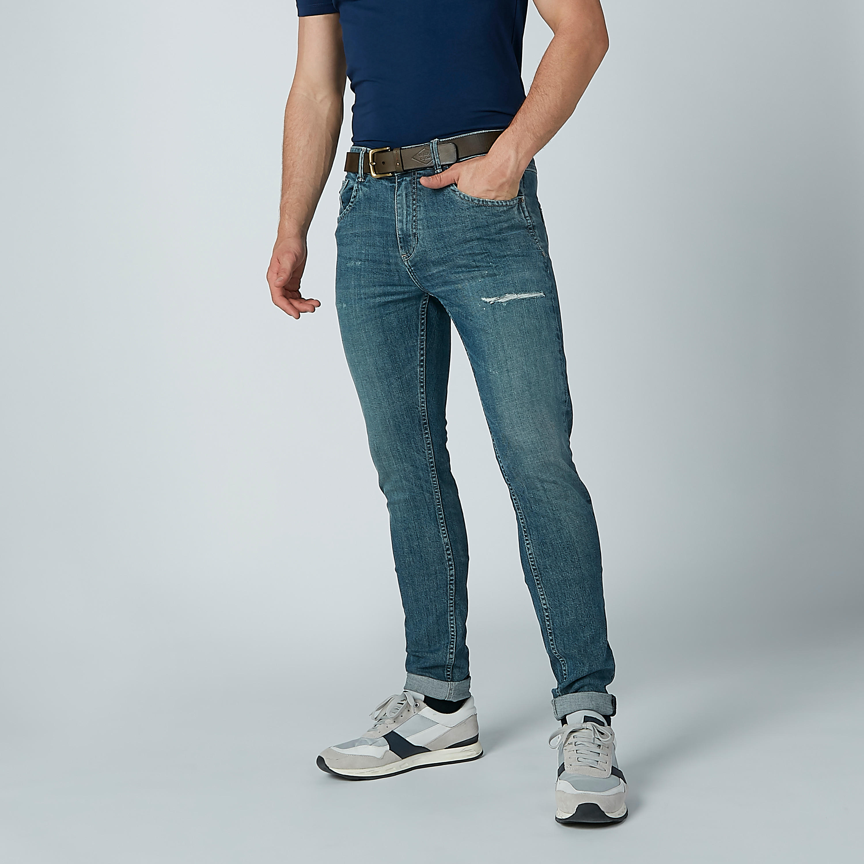 بنطال جينز طويل ممزق بجيوب-men-clothing-bottoms-jeans-image-2