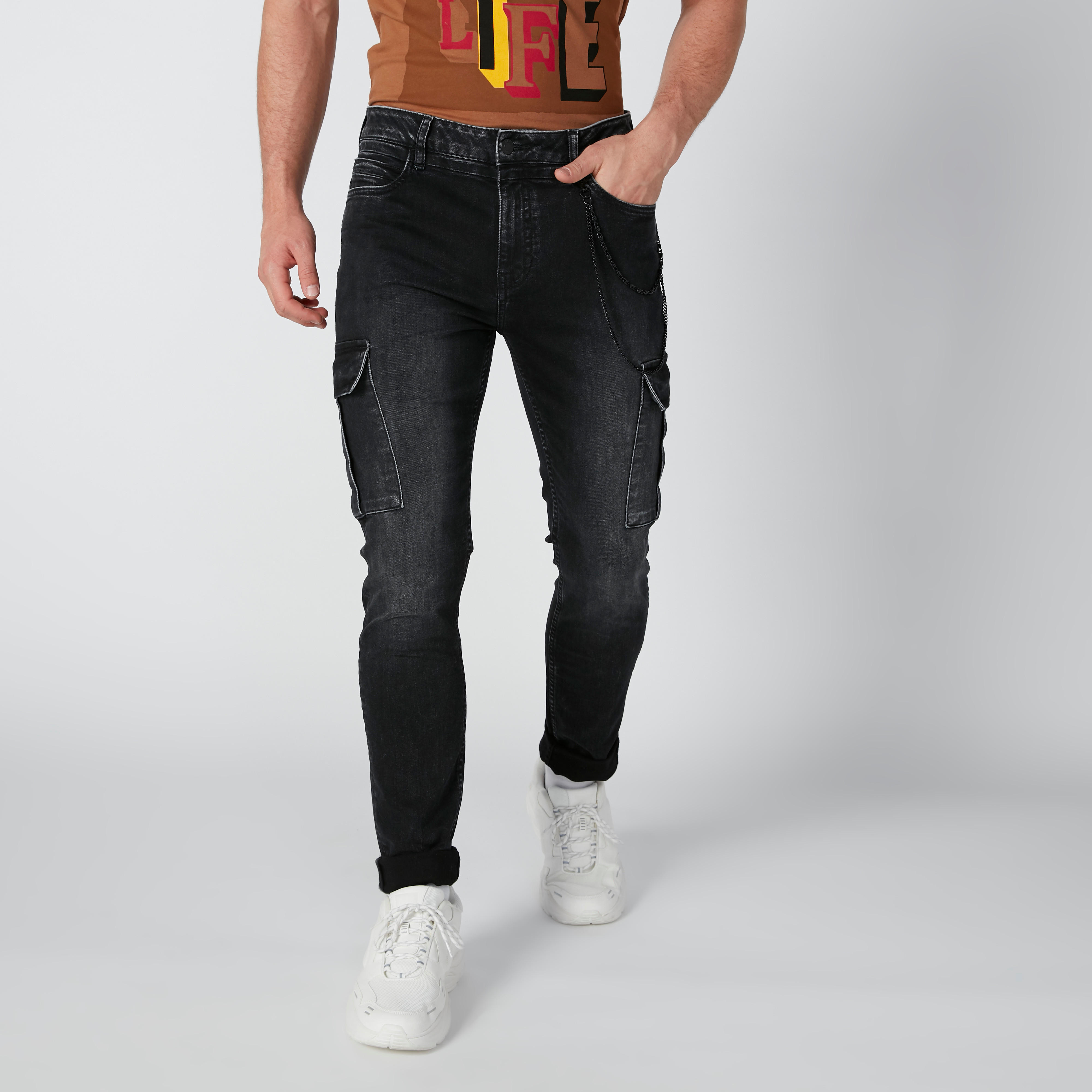 بنطال جينز طويل بقصّة سليم بجيوب وحلقات للحزام-men-clothing-bottoms-jeans-image-2