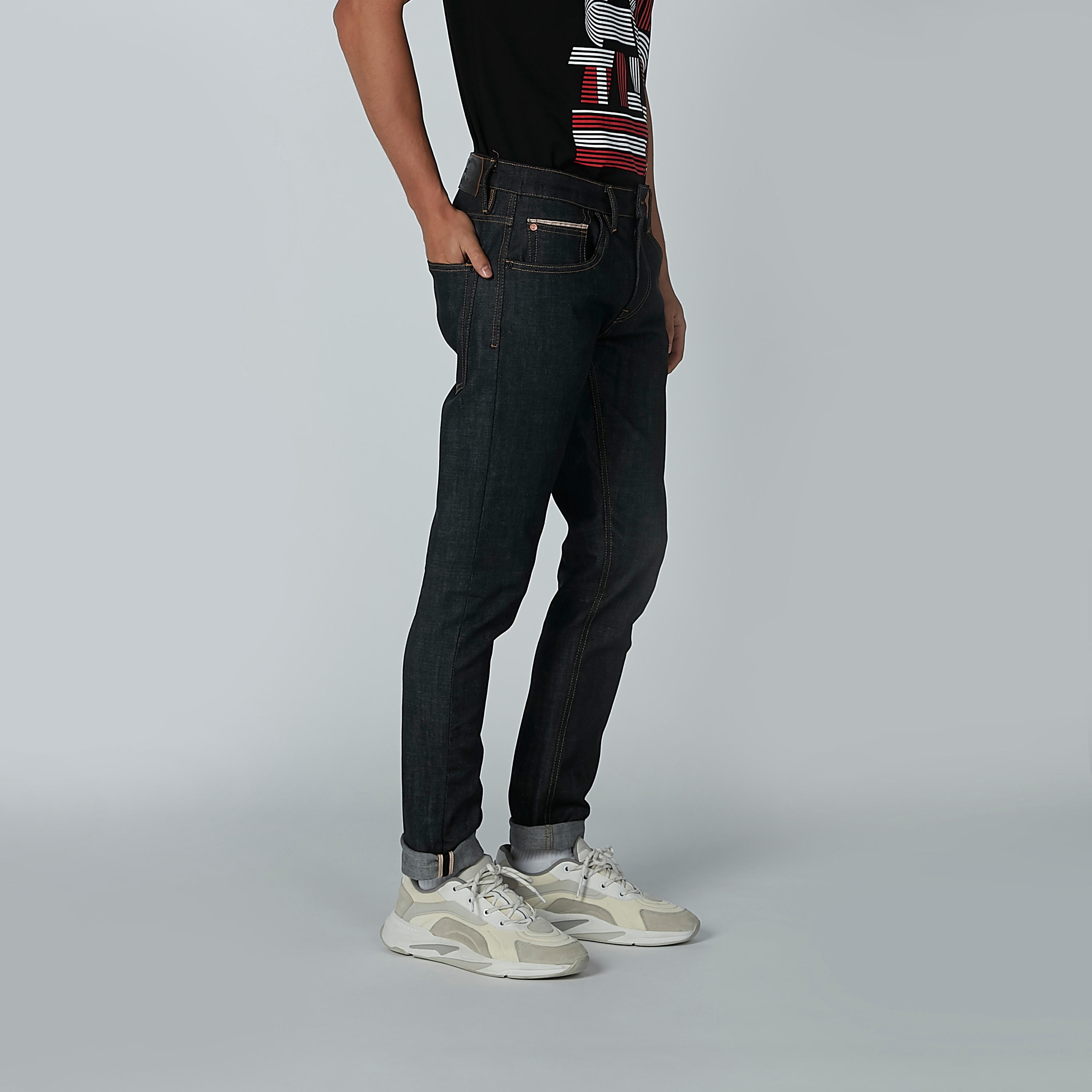 بنطال جينز طويل بجيوب وحلقات للحزام-men-clothing-bottoms-jeans-image-1