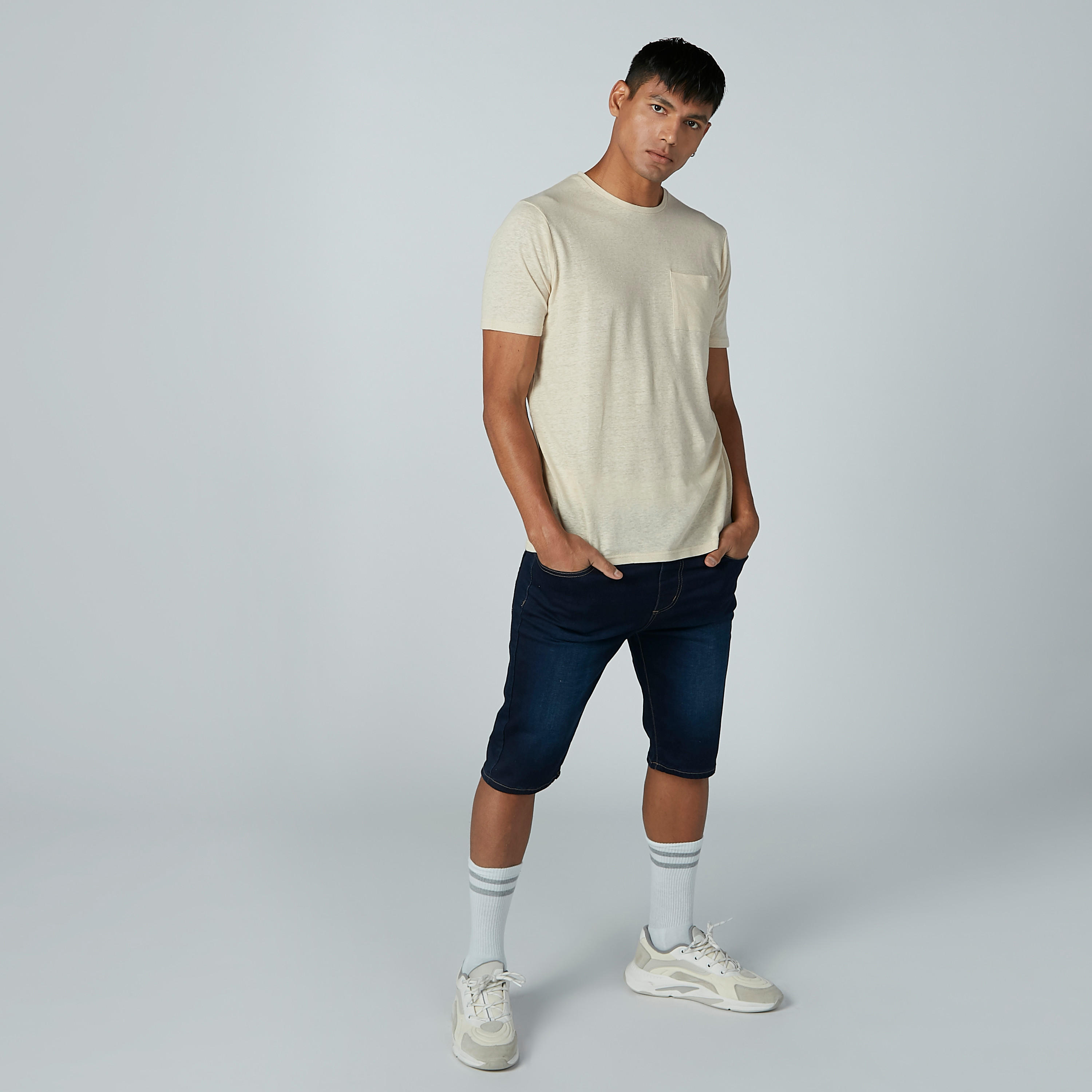 شورت مستدام دينم بخصر منخفض ورباط وجيوب-men-clothing-bottoms-shorts-image-1