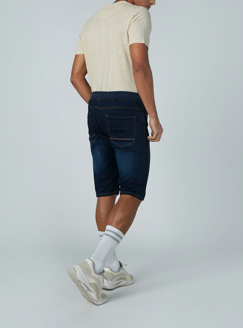 شورت مستدام دينم بخصر منخفض ورباط وجيوب-men-clothing-bottoms-shorts-image-4