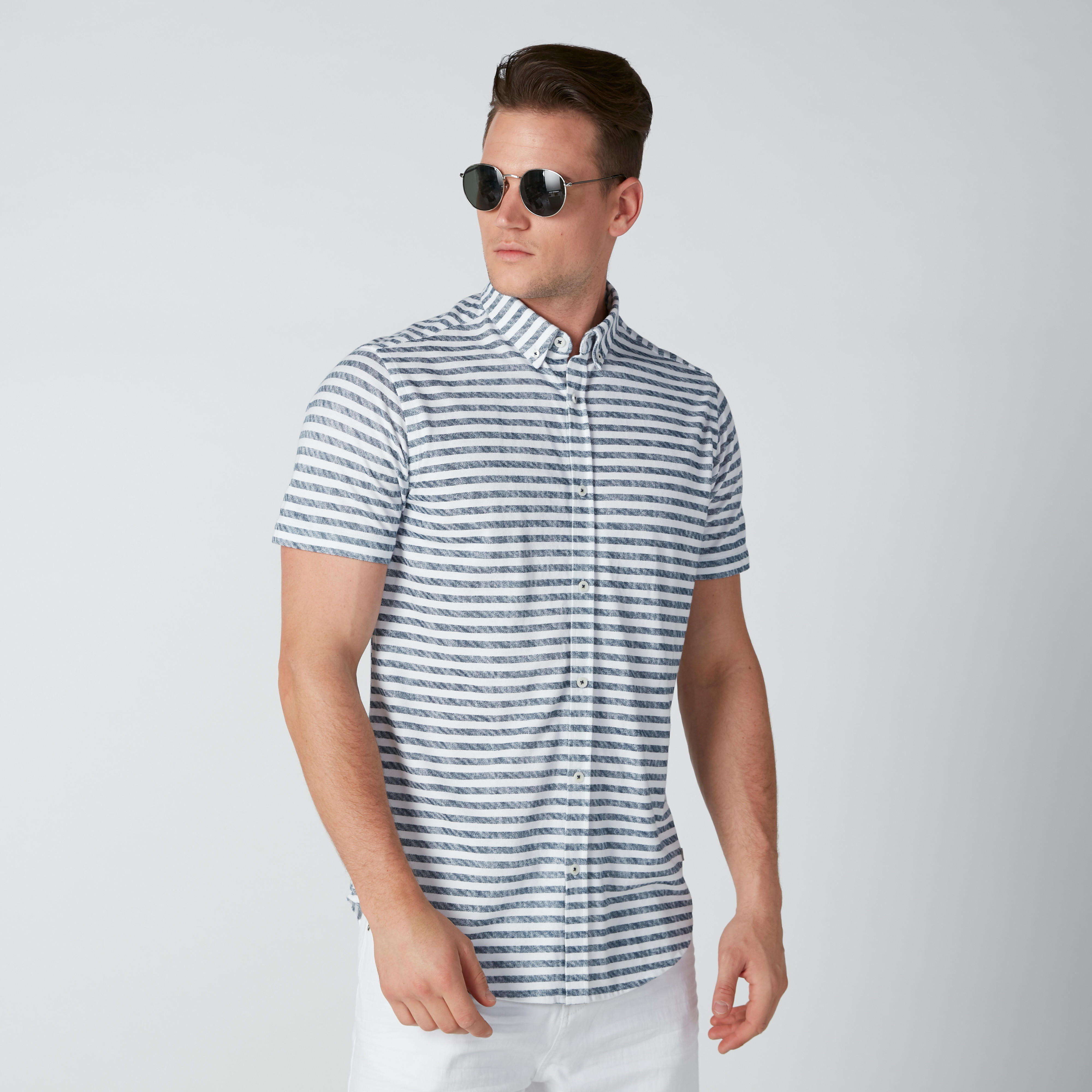 قميص مقلّم بقصّة سليم وأكمام قصيرة-men-clothing-shirts-image-1