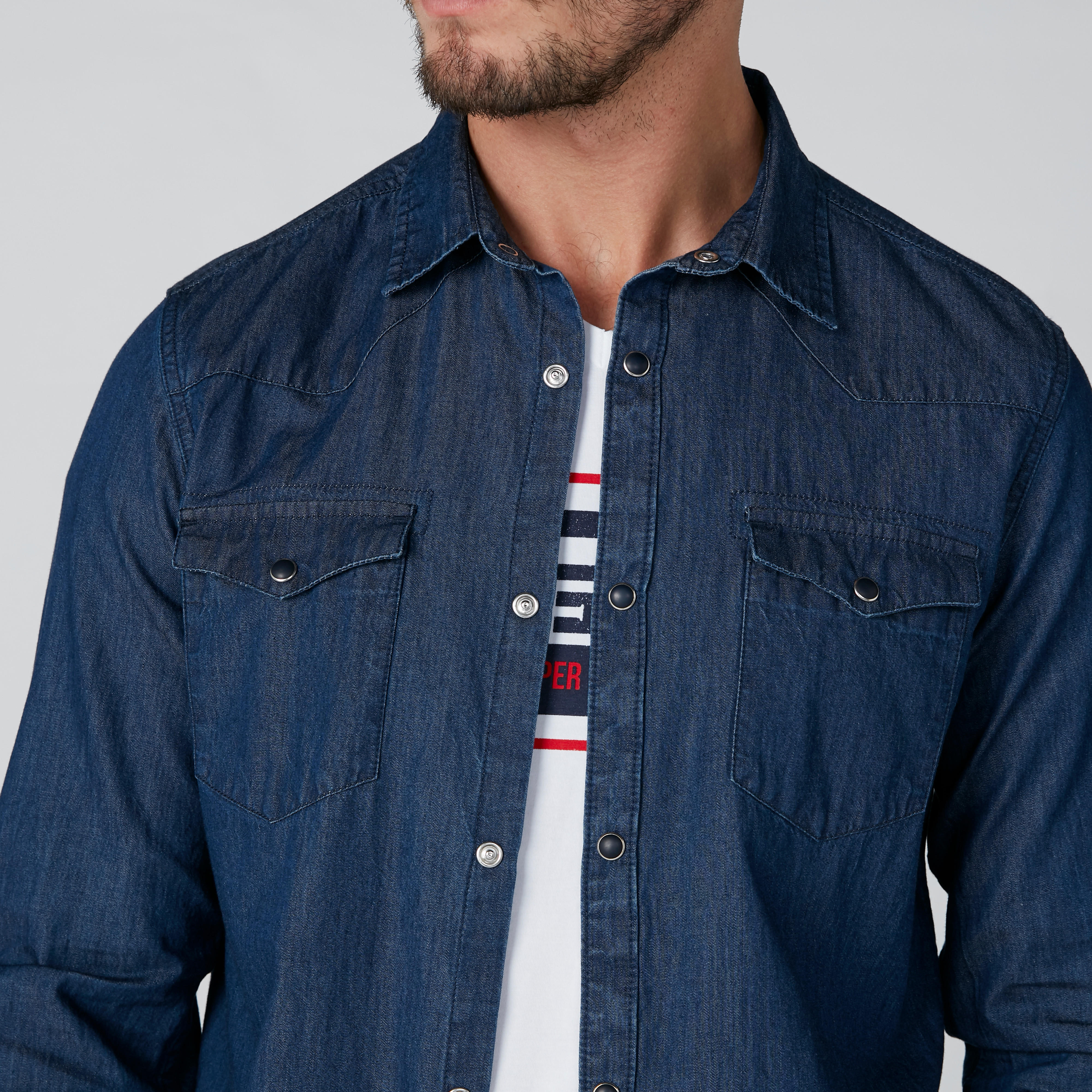 قميص مستدام سليم بأكمام طويلة وجيوب-men-clothing-shirts-image-4