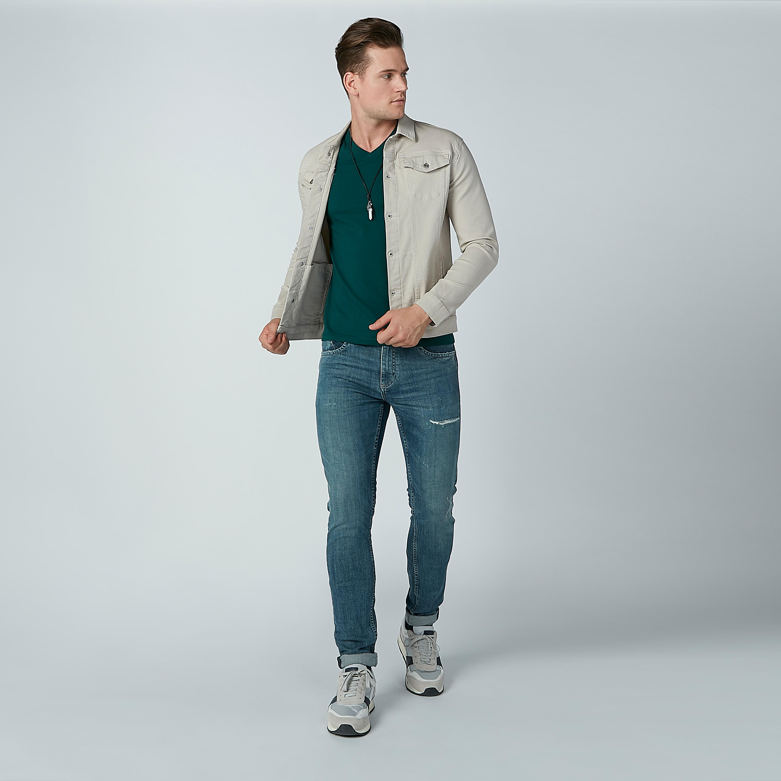 جاكيت مستادمة دينم بأكمام طويلة وجيوب-men-clothing-jacketsandblazers-jackets-image-1