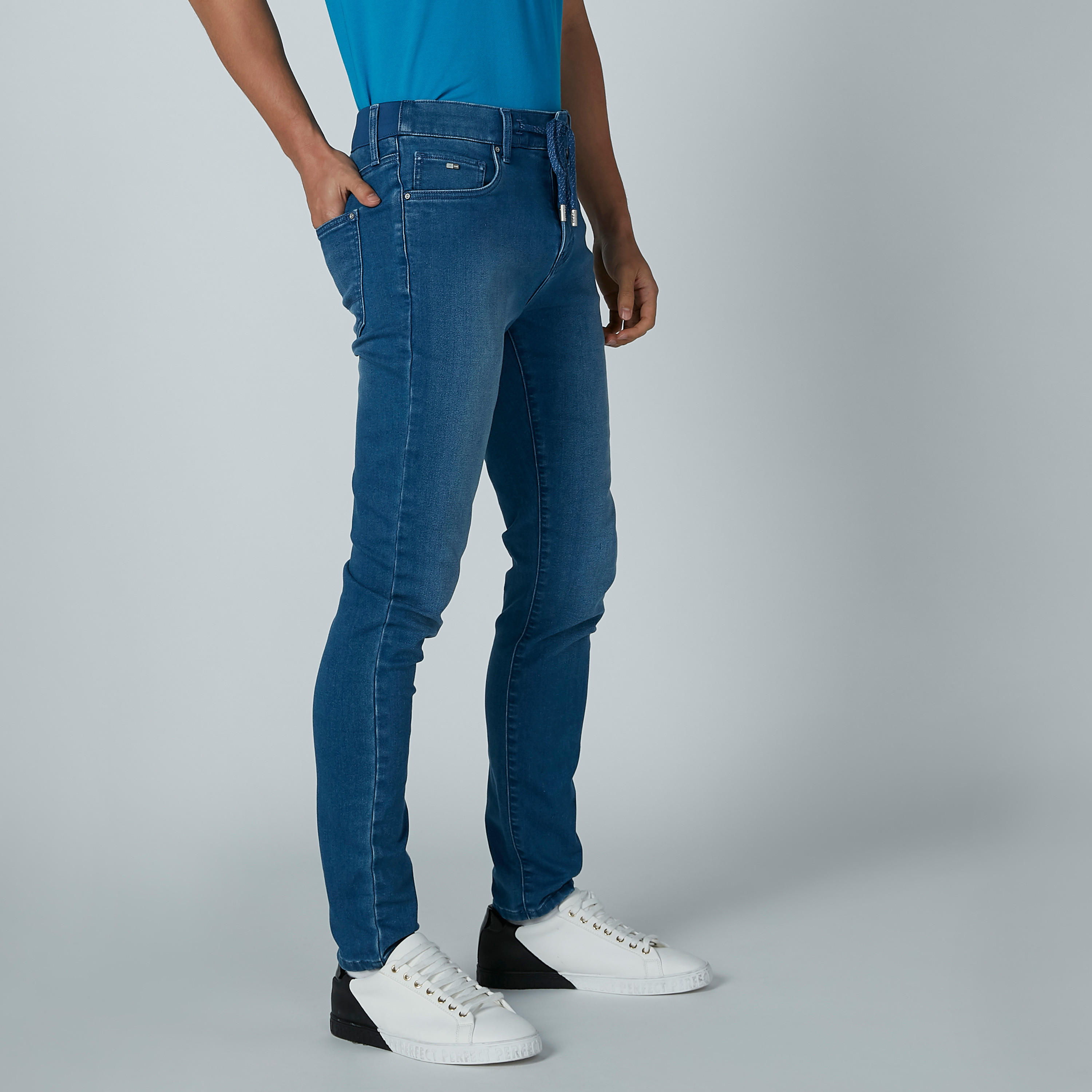 بنطال جينز برباط وجيوب-men-clothing-bottoms-jeans-image-2