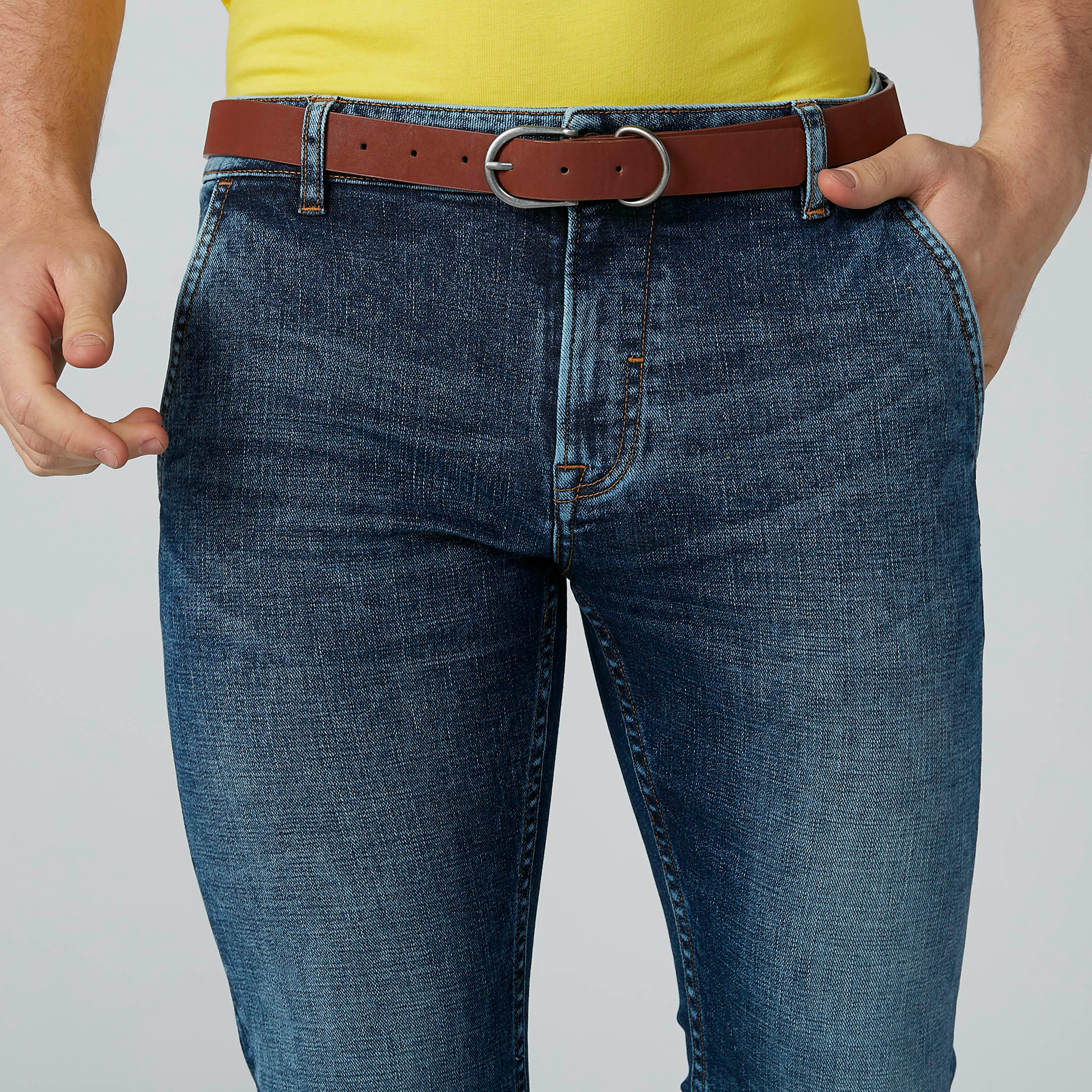 بنطال جينز طويل بجيوب وحلقات للحزام-men-clothing-bottoms-jeans-image-3