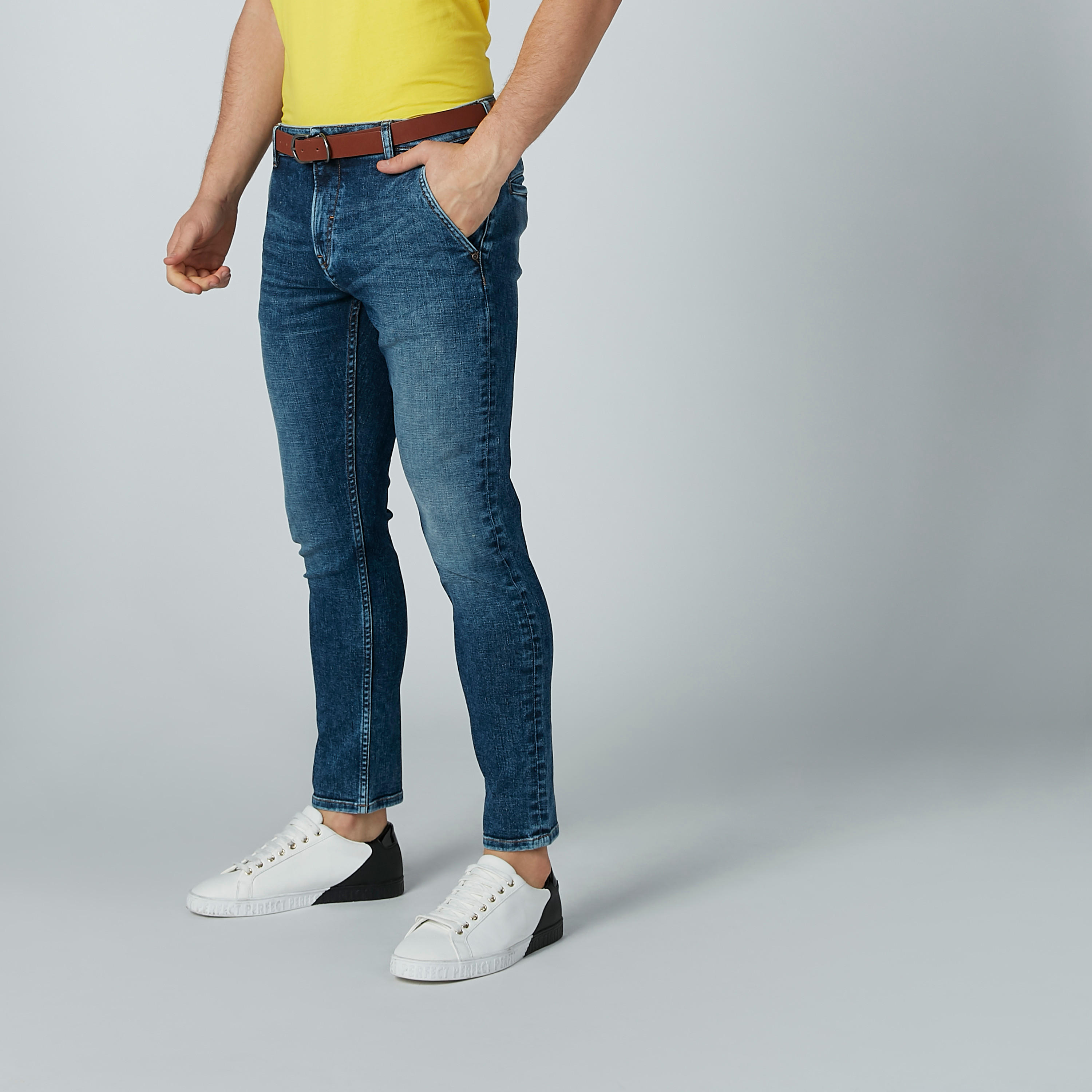 بنطال جينز طويل بجيوب وحلقات للحزام-men-clothing-bottoms-jeans-image-4