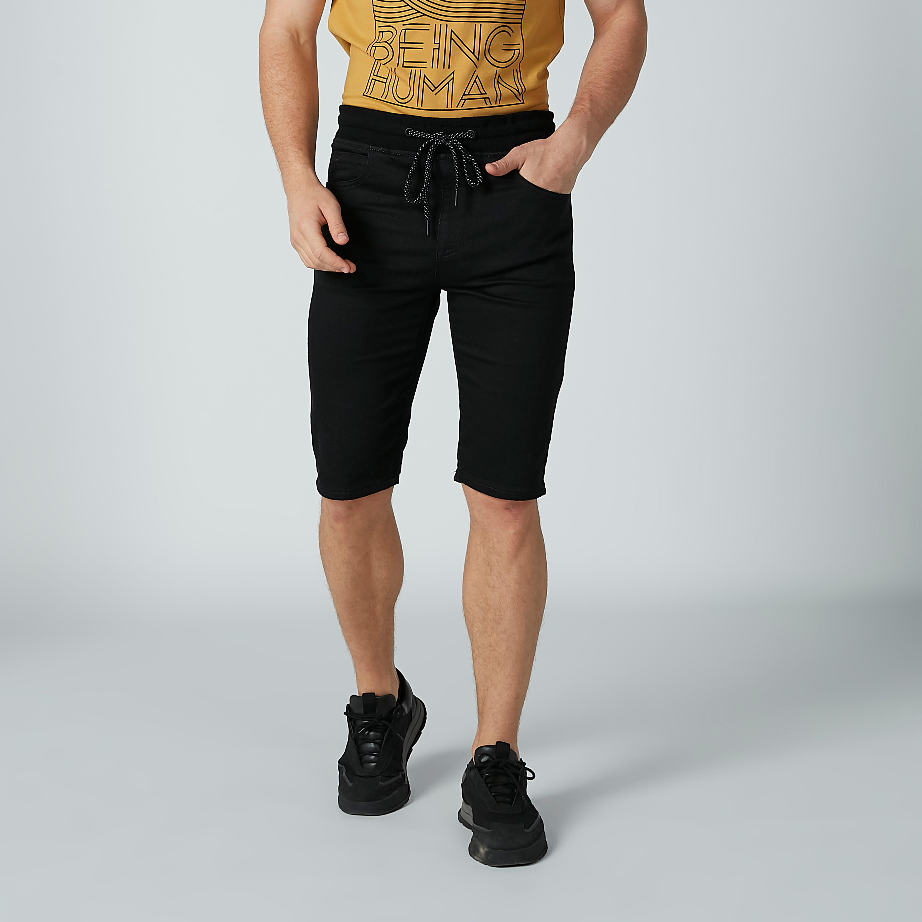 شورت دينم برباط وجيوب-men-clothing-bottoms-shorts-image-1