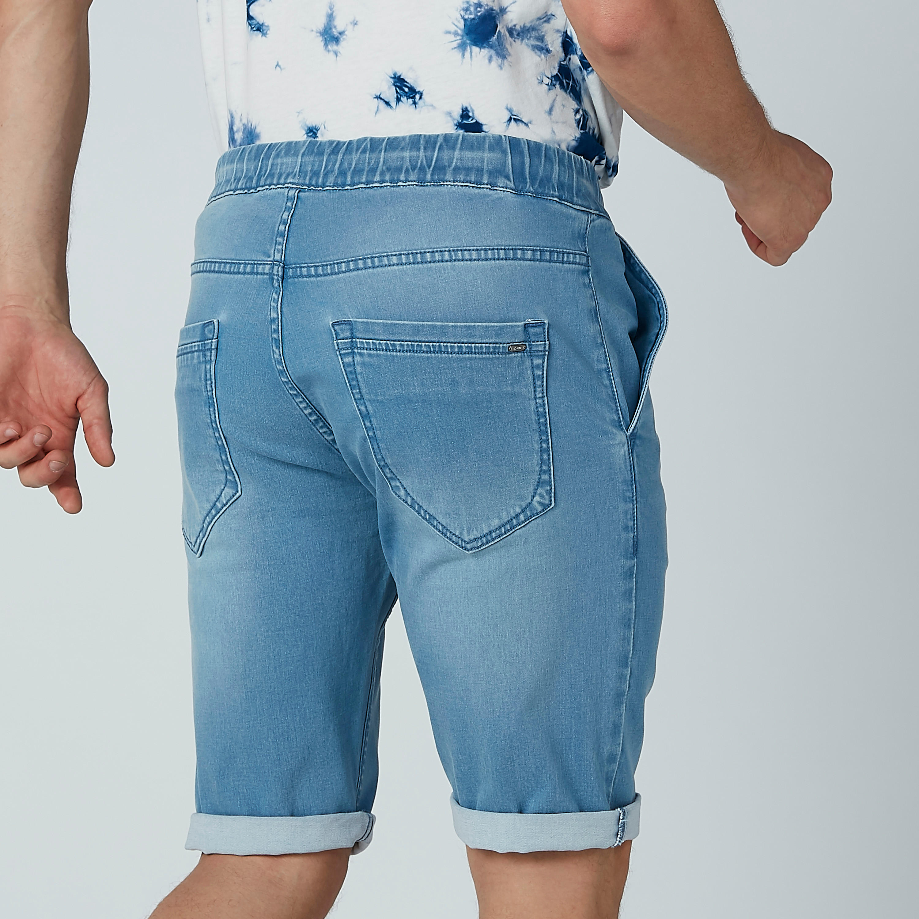 شورت دينم برباط وجيوب-men-clothing-bottoms-shorts-image-3